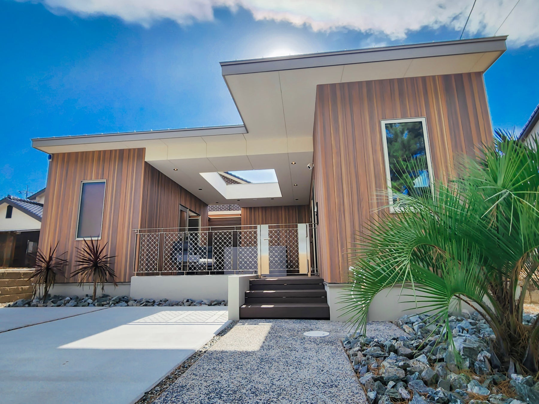 唐津城を望む海辺の一棟貸しヴィラ「神籬HIMOROGI ARATSU001」が2026年4月25日オープン