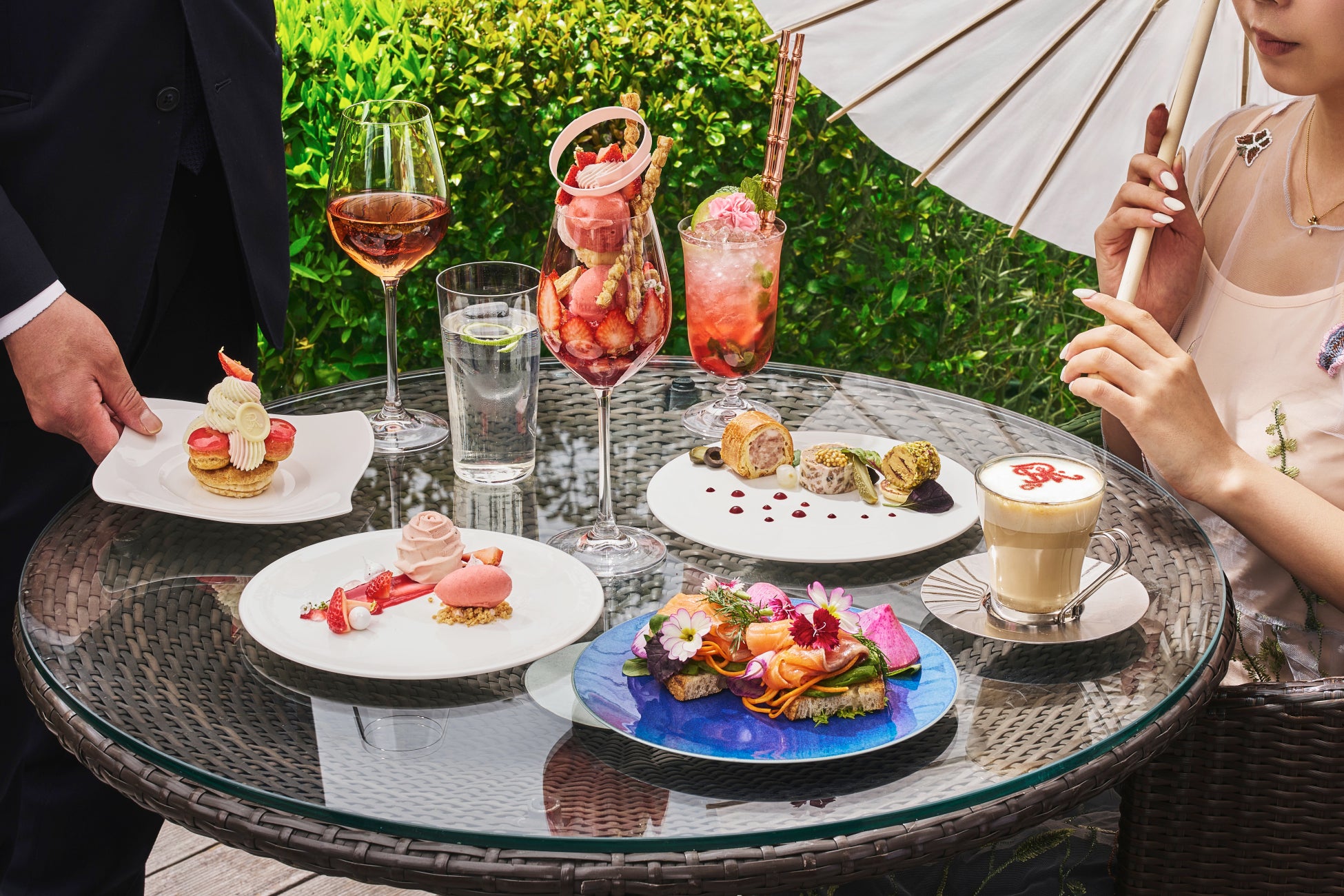 【セント レジス ホテル 大阪】ロゼワインのフリーフローとともに愉しむ多彩な味わい「セントレジス・スプリングガーデン」