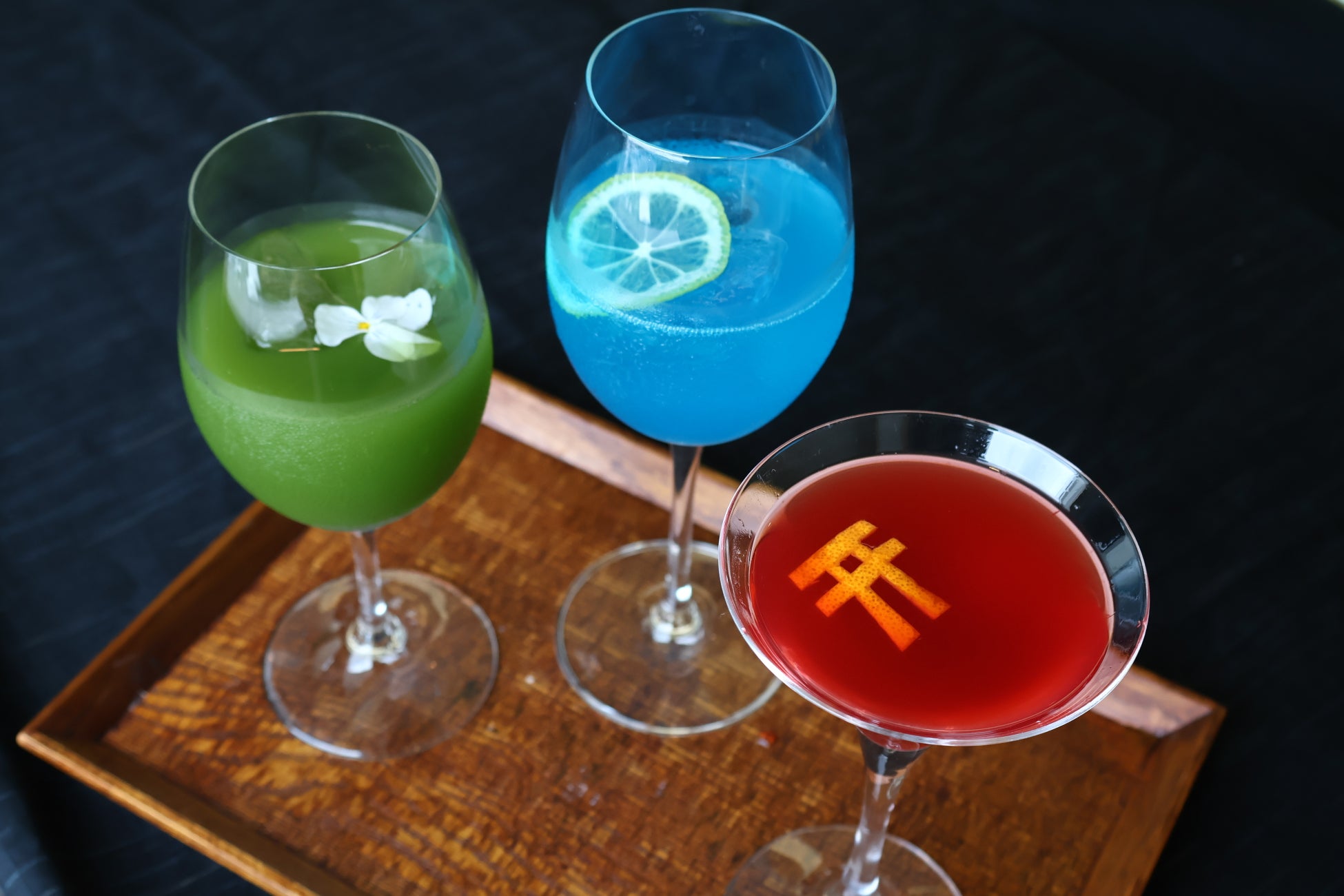 広島市街地の夜景を一望するバーで夕涼み、瀬戸内の情景をモチーフにしたオリジナルカクテルを販売【グランドプリンスホテル広島】