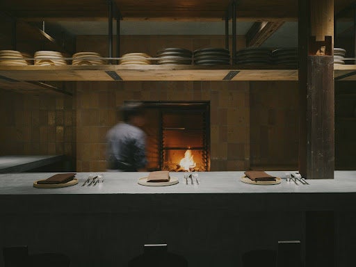 長野県・野沢温泉村｜築100年の宿「mont」併設　　　　　　　　薪火フレンチ〈mont restaurant〉グランドオープン