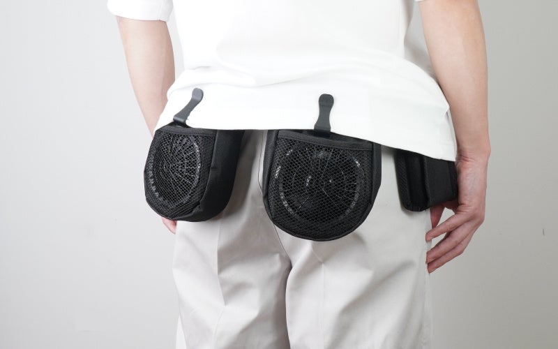 いつもの服が、一瞬でファン付きウェアに。USB PD対応の強力爆風ベルト『爆風で上半身爽快「なんでもファン付きウェアにな～る」』を発売