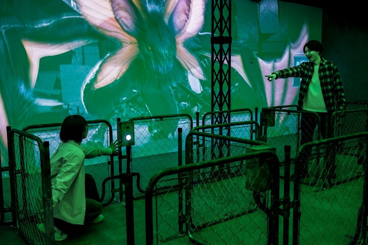 リアルとデジタルで“崩落した”世界から、みんなで一緒にエスケープ！『TOKYO SCRAMBLE アトラクション＆ゲーム バンドルチケット』