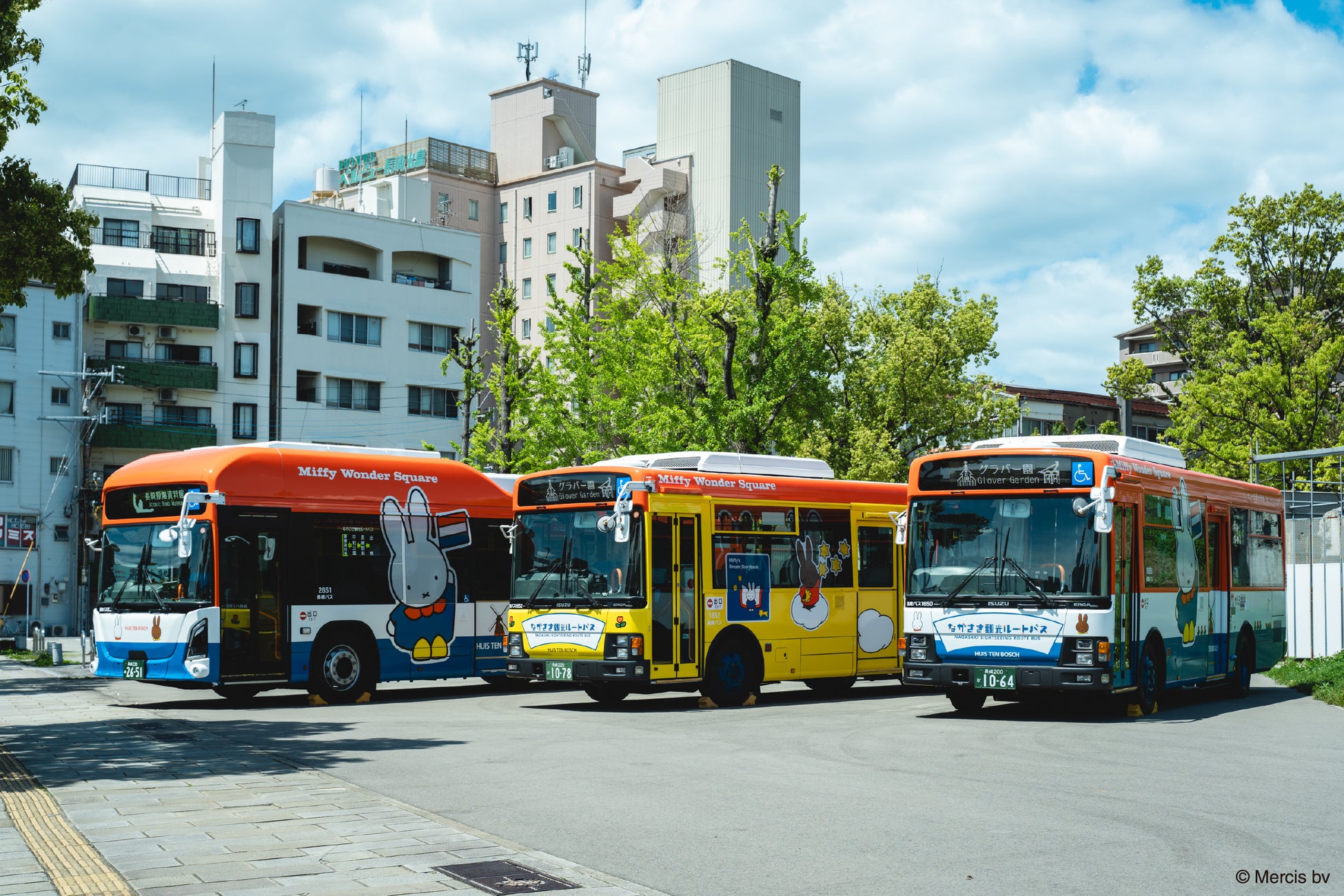 ハウステンボスのオリジナルデザイン ミッフィーのバスが初めてパークを飛び出し、長崎市の観光地を巡る！長崎市内にミッフィーのかわいい世界が広がり「ワクワクが、続々！」がさらに加速！
