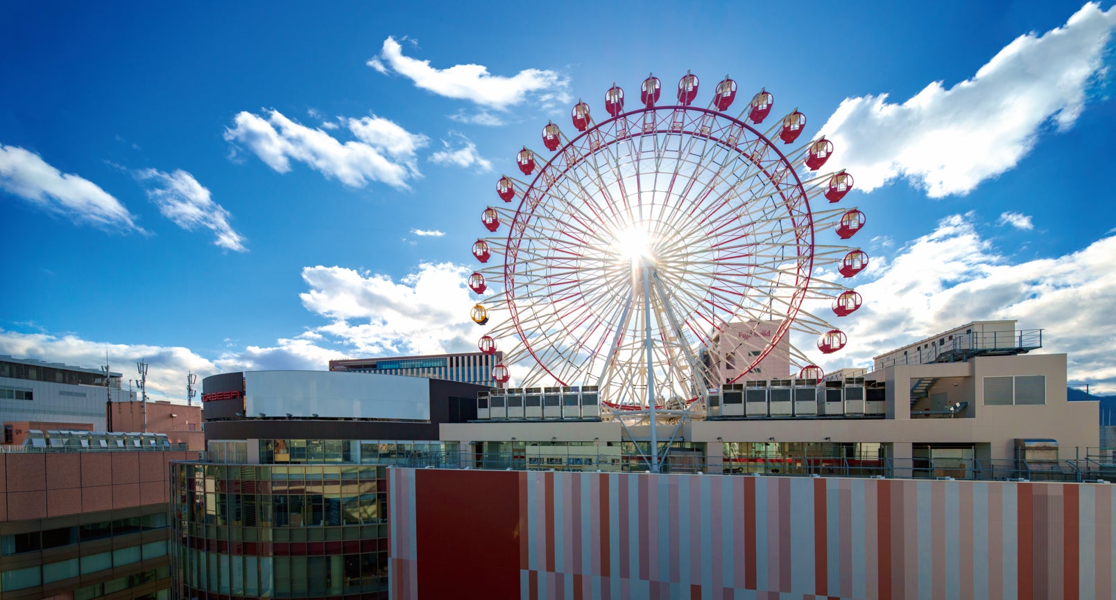 「ノルベサ20周年」開業記念日5月3日は屋上観覧車無料DAY