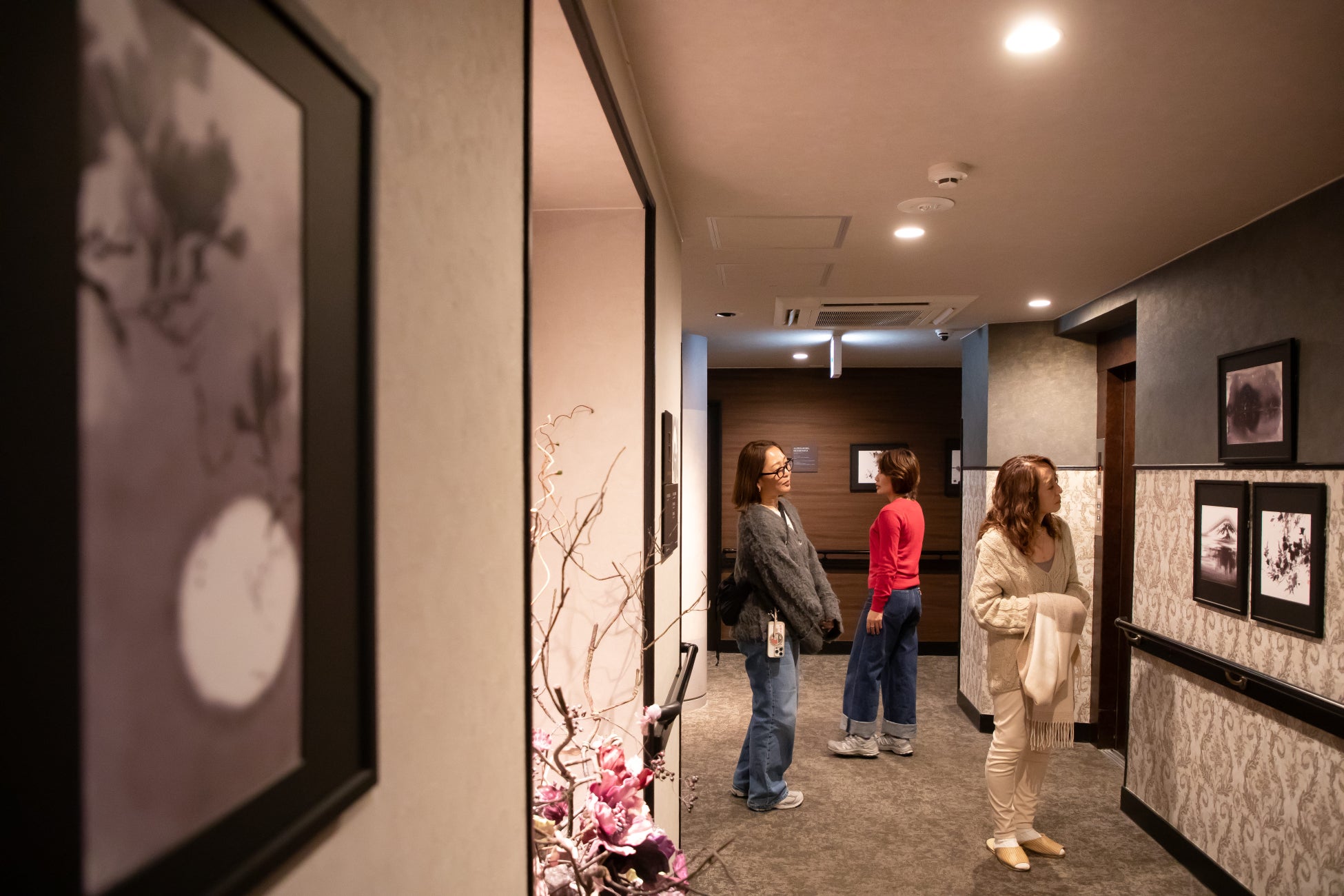 【開業15周年】を記念して《言葉を紡ぐ水墨画巡り》体験型コンテンツを開始。1,500円分館内利用券付き【15周年記念プラン】も販売