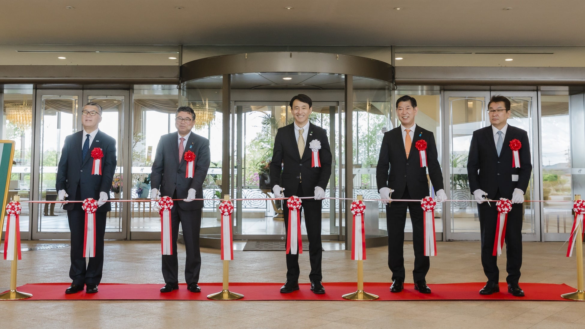 【ANAホリデイ・イン神戸三田いよいよ、グランドオープン】