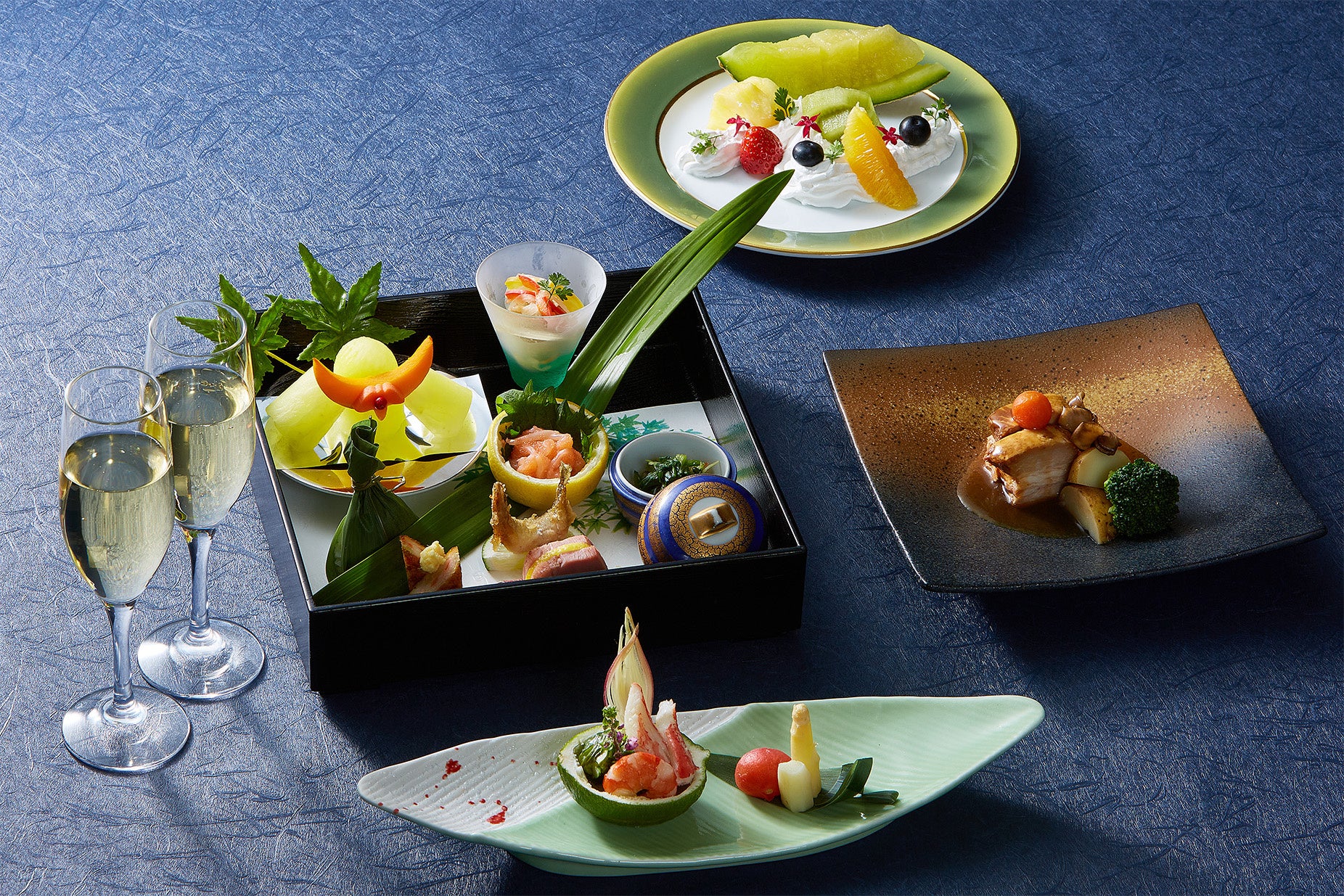 【水戸プラザホテル】夕暮れのアトリウムガーデンで寛ぐ、5月限定メニューの和イブニングハイティー