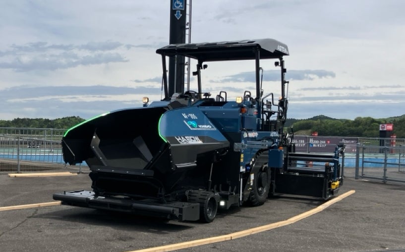 日本道路｜モビリティリゾートもてぎ「ゴールデンウィークわくわくライドフェス」に自動運転アスファルトフィニッシャを出展！