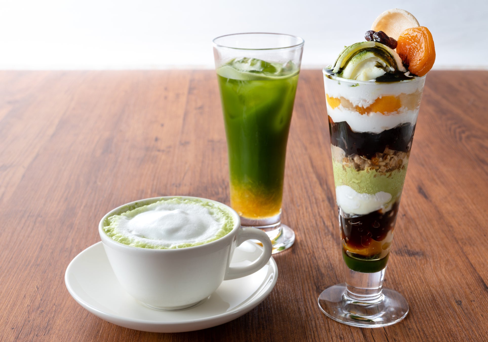 【ホテル日航大阪】抹茶のパフェとドリンク2種を5月1日より提供