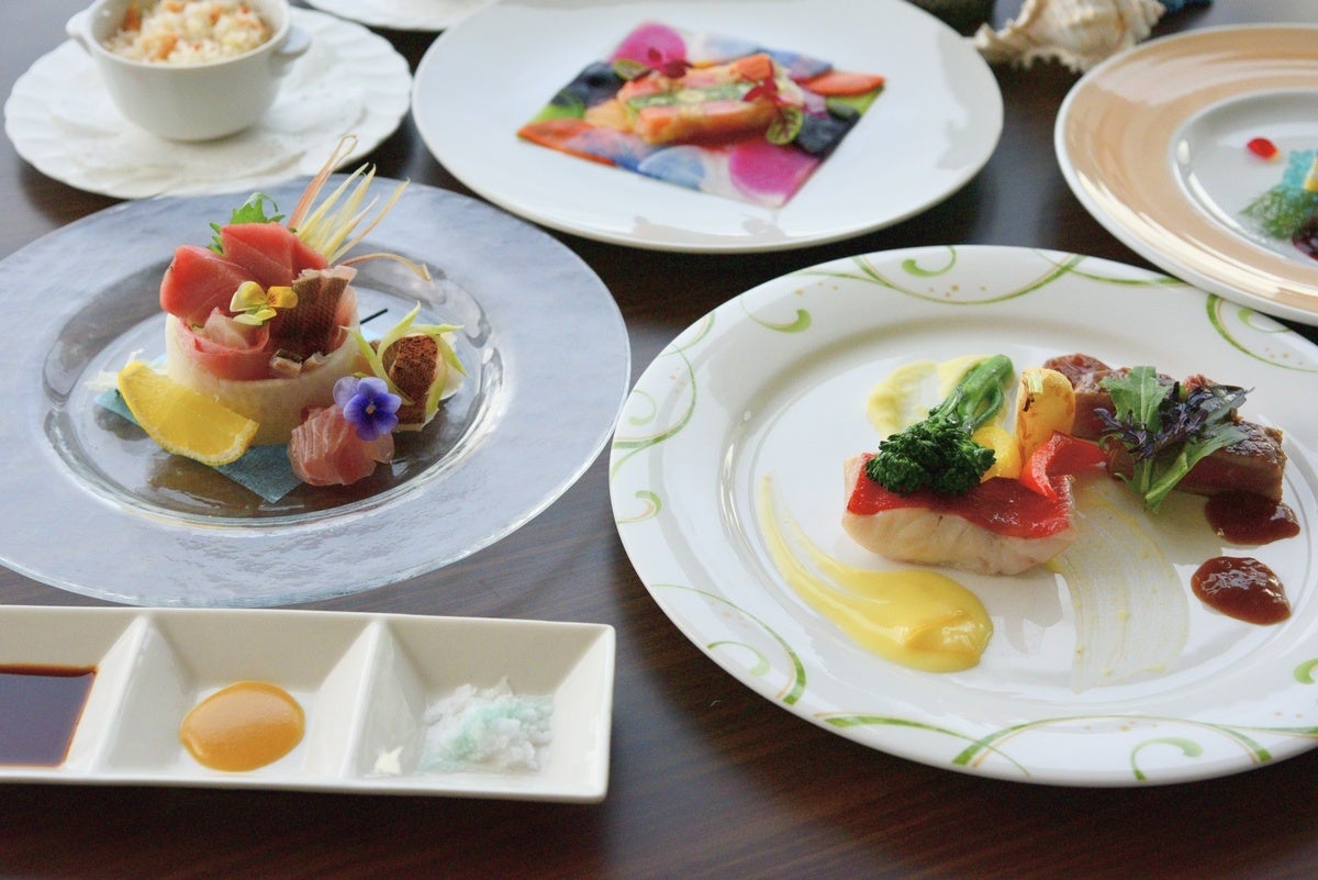「下田プリンスホテル」宿泊・日帰りどちらでも楽しめる期間限定ディナーコースと送迎バス運行で「あじさい祭」観光をより快適に　「伊豆のご褒美　初夏 あじさい」を今年も販売