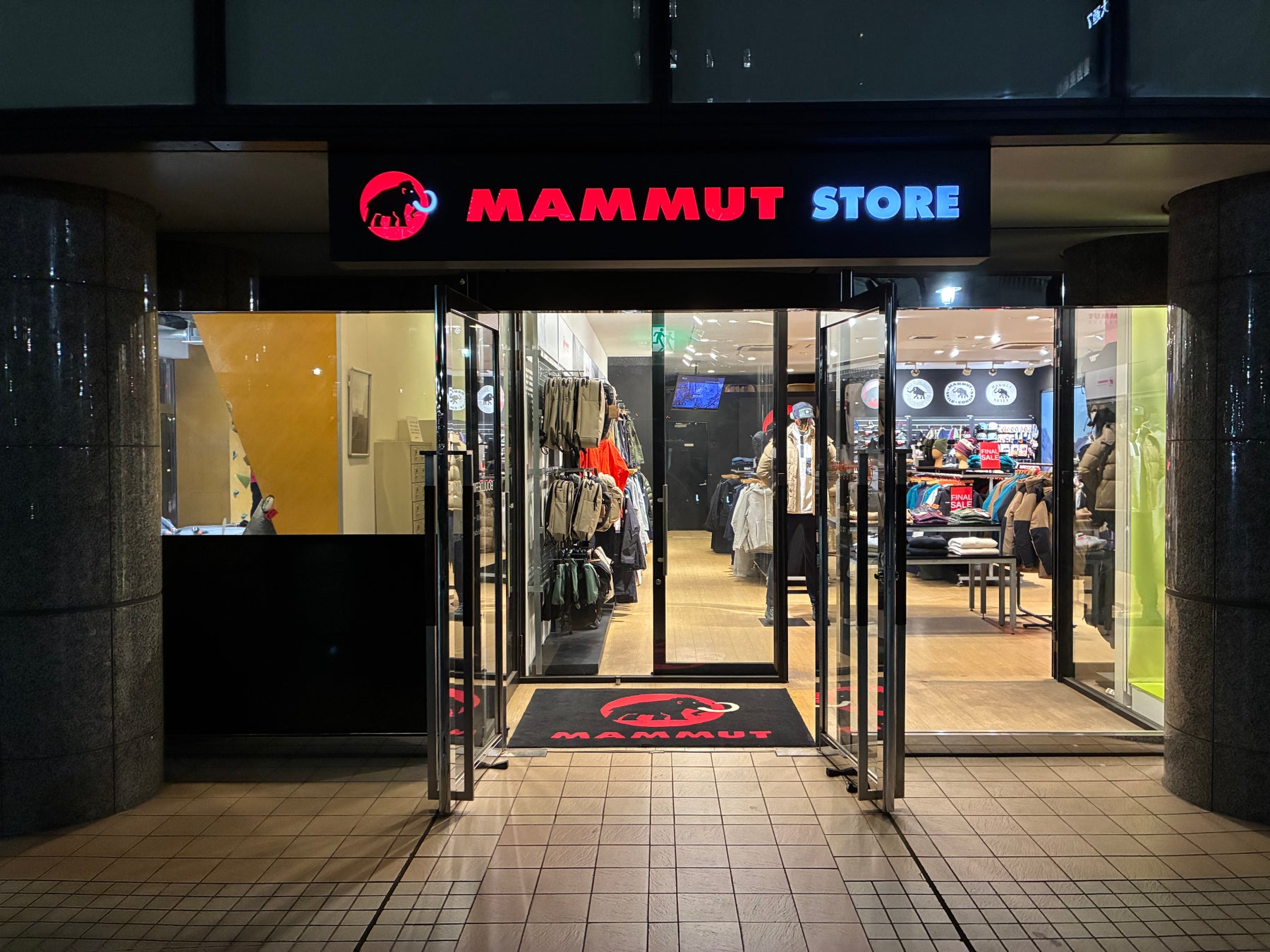 マムート ストア 横浜がリニューアルのため、5月28日（木）をもって一時クローズ。クラシックロゴ・デザインストアが、新ロゴ・デザインのストアとして新たに生まれ変わります。