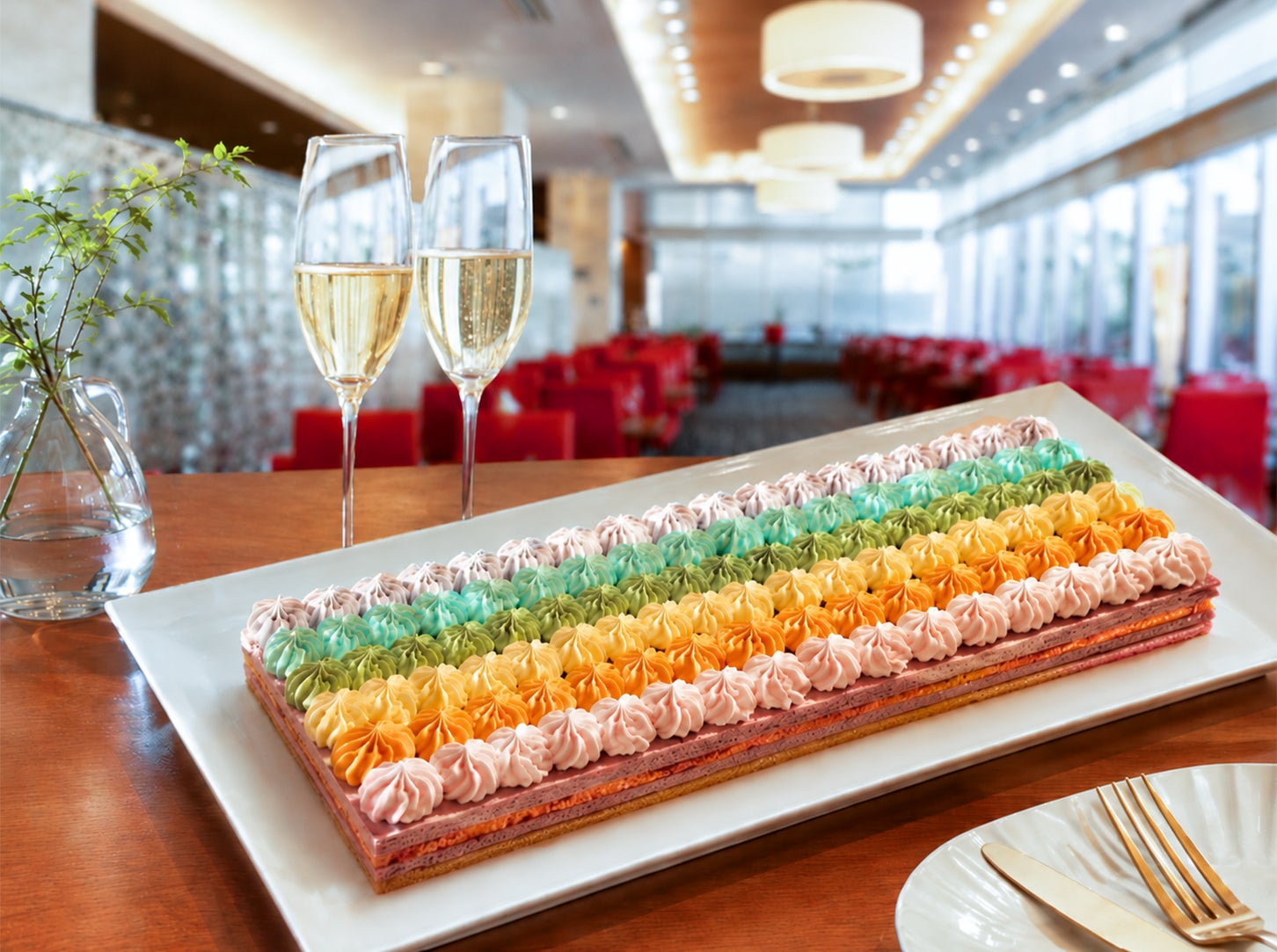 梅雨でもHAPPY!雨天時宿泊料金最大100%キャッシュバックの「PICA 雨ふり HAPPY 保証」富士急ハイランド1日券付きセットプランが新登場