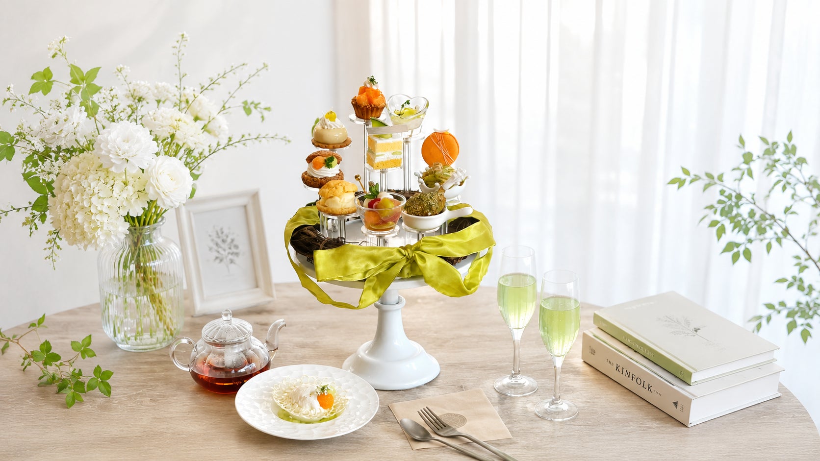 【オリエンタルホテル福岡 博多ステーション】芳醇な香りに包まれる、夏のメロンティータイム。「Reve de Melon Afternoon Tea」（レーヴ・ドゥ・メロン アフタヌーンティー）