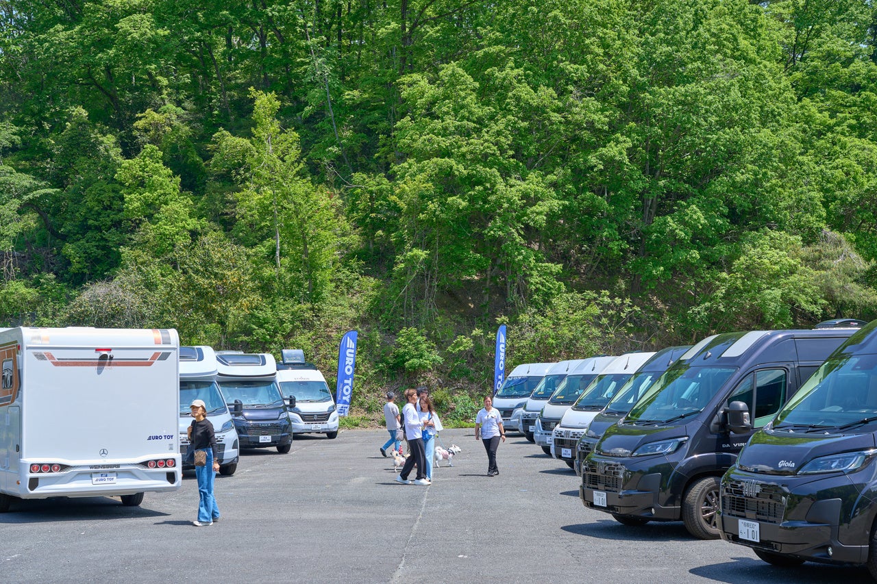 大型キャンピングカーの“保管場所”を解決「陸のマリーナ」に高まる需要―「Motorhome Collection」開催レポート