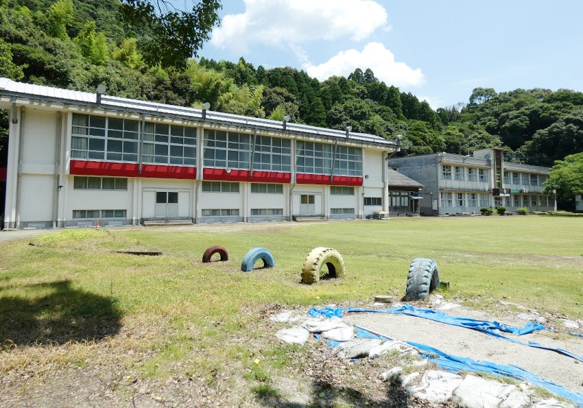 廃校となった冠岳小学校跡地で「きらきらスポーツ施設」グランドオープンイベントを開催