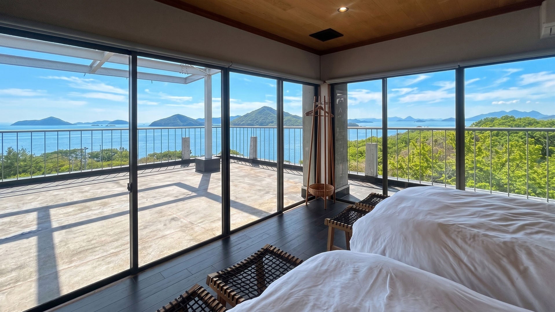 COCO VILLA、四国エリアに初進出。窓一面に広がる瀬戸内の多島美を独り占めできる、最大14名収容のサウナ付きヴィラが香川に誕生｜別荘投資「COCO VILLA Owners」