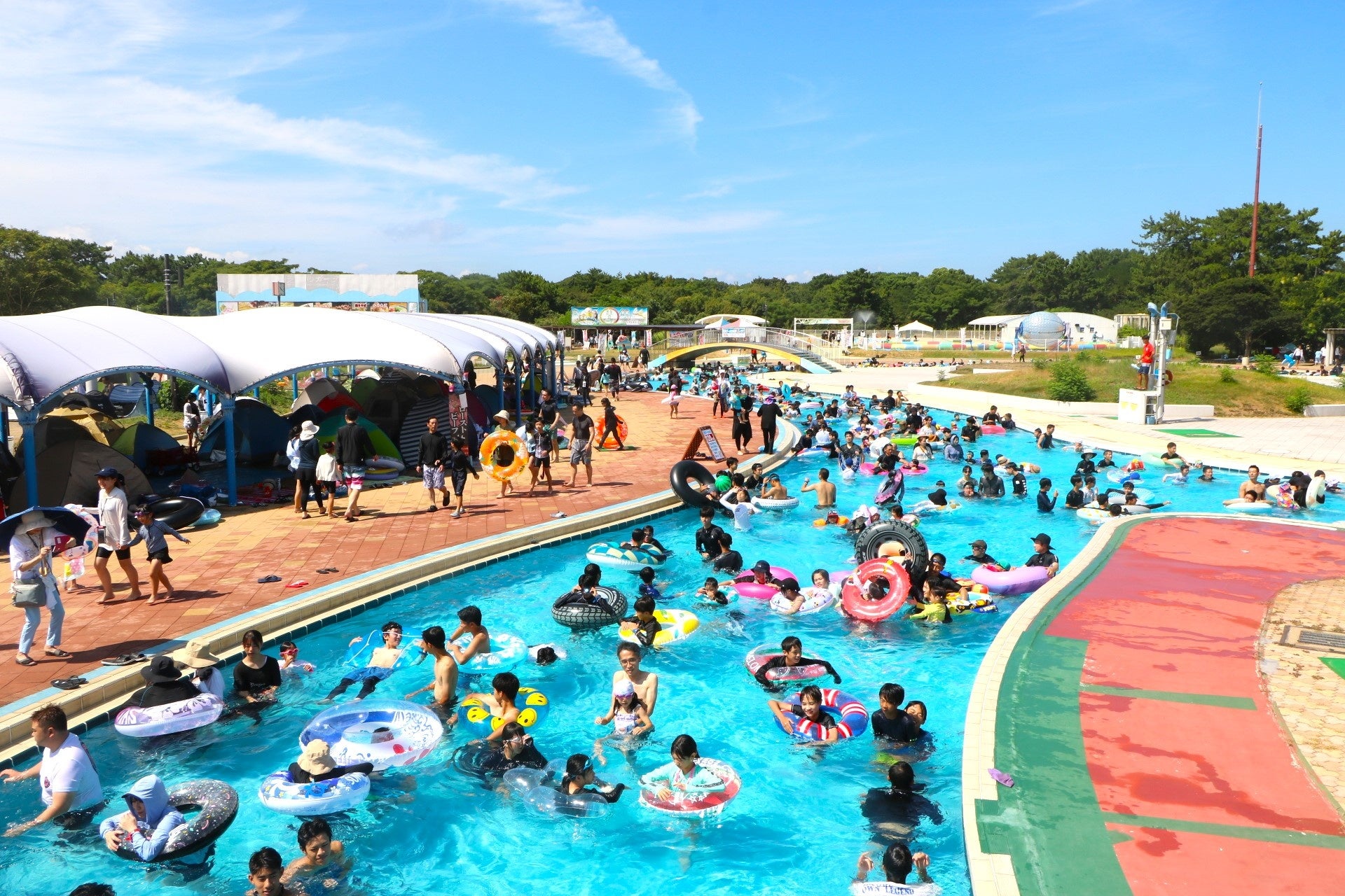 海の中道サンシャインプールオープン！（国営海の中道海浜公園）