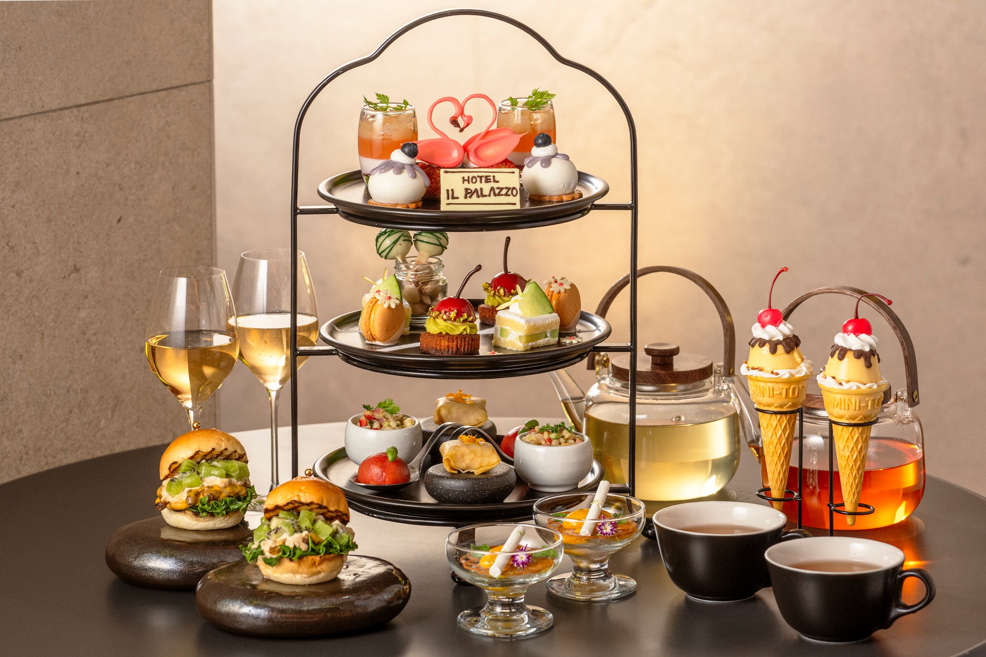 【HOTEL IL PALAZZO】 ワインやカクテルのフリーフロー付き、夏限定「サマーフルーツアフタヌーンティー」登場