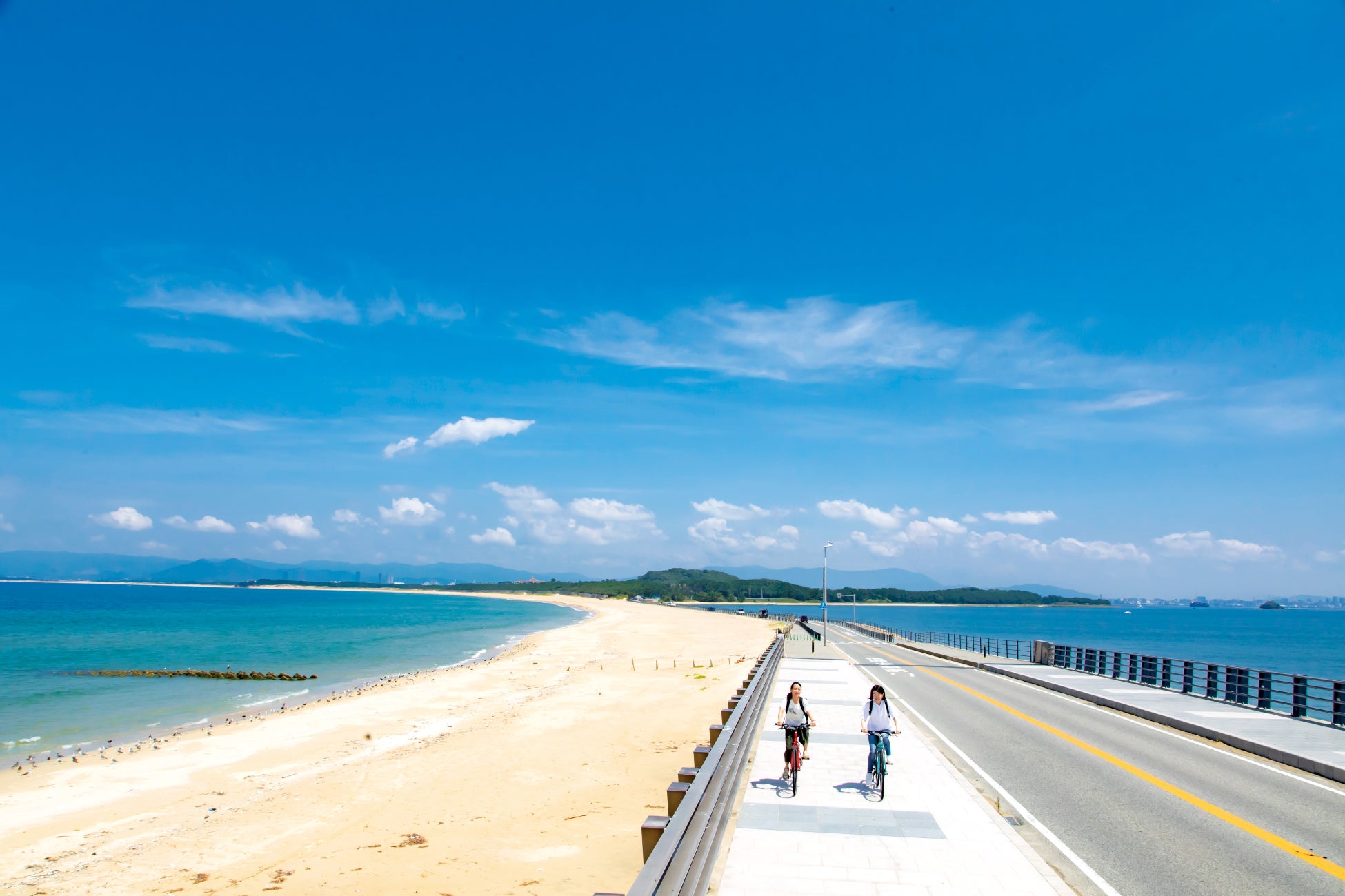 豊臣秀吉が町割りを行った博多の町　その町を駆け抜ける、博多の夏の風物詩「博多祇園山笠」は7月1日～15日　休暇村志賀島では、今年の「山笠」期間中、お子様の宿泊料金が無料
