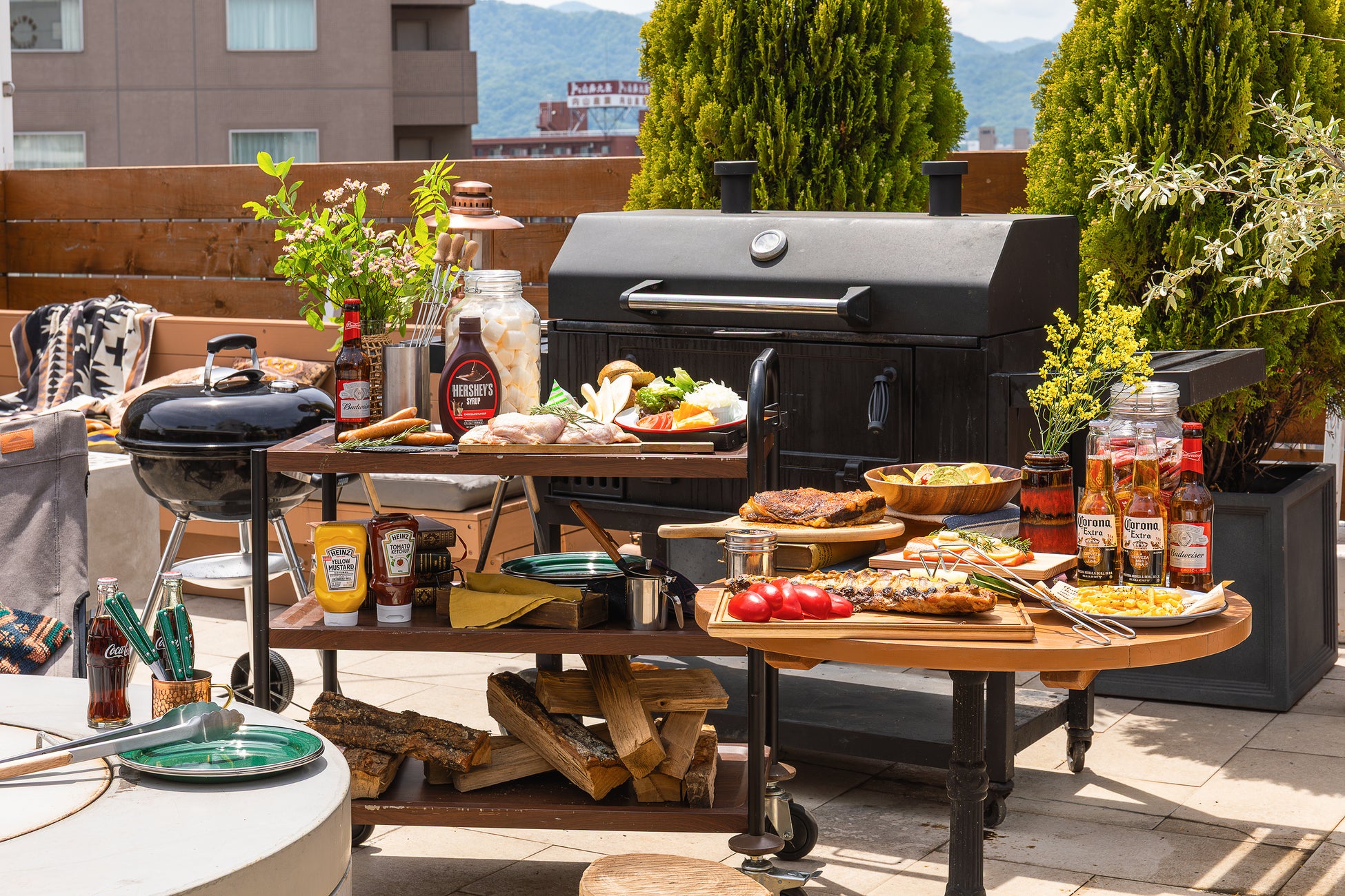 札幌の街中で堪能する本格アメリカンBBQ！ホテル最上階のルーフトップテラスで、1日1組限定の手ぶらBBQが楽しめる夏の非日常体験が「UNWIND HOTEL & BAR 札幌」にて7月1日（水）～登場