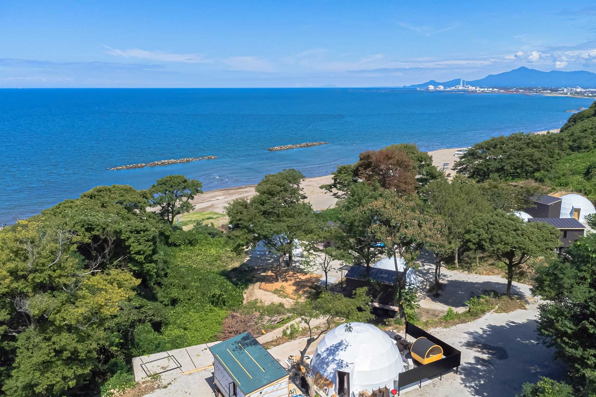 【夏限定キャンペーン】新潟・グランピング蒼天海峯 2周年記念企画！縁日、花火、お子様無料、プールなど夏休みを大満喫する豪華6大特典付きインクルーシブプラン2種を販売開始＆5000円OFFクーポン配布