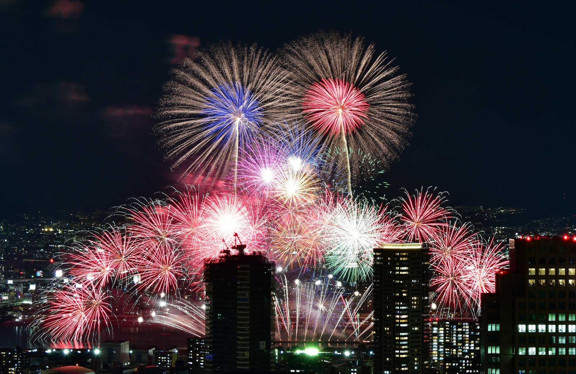 コンラッド大阪　第38回 なにわ淀川花火大会　特別プラン販売開始