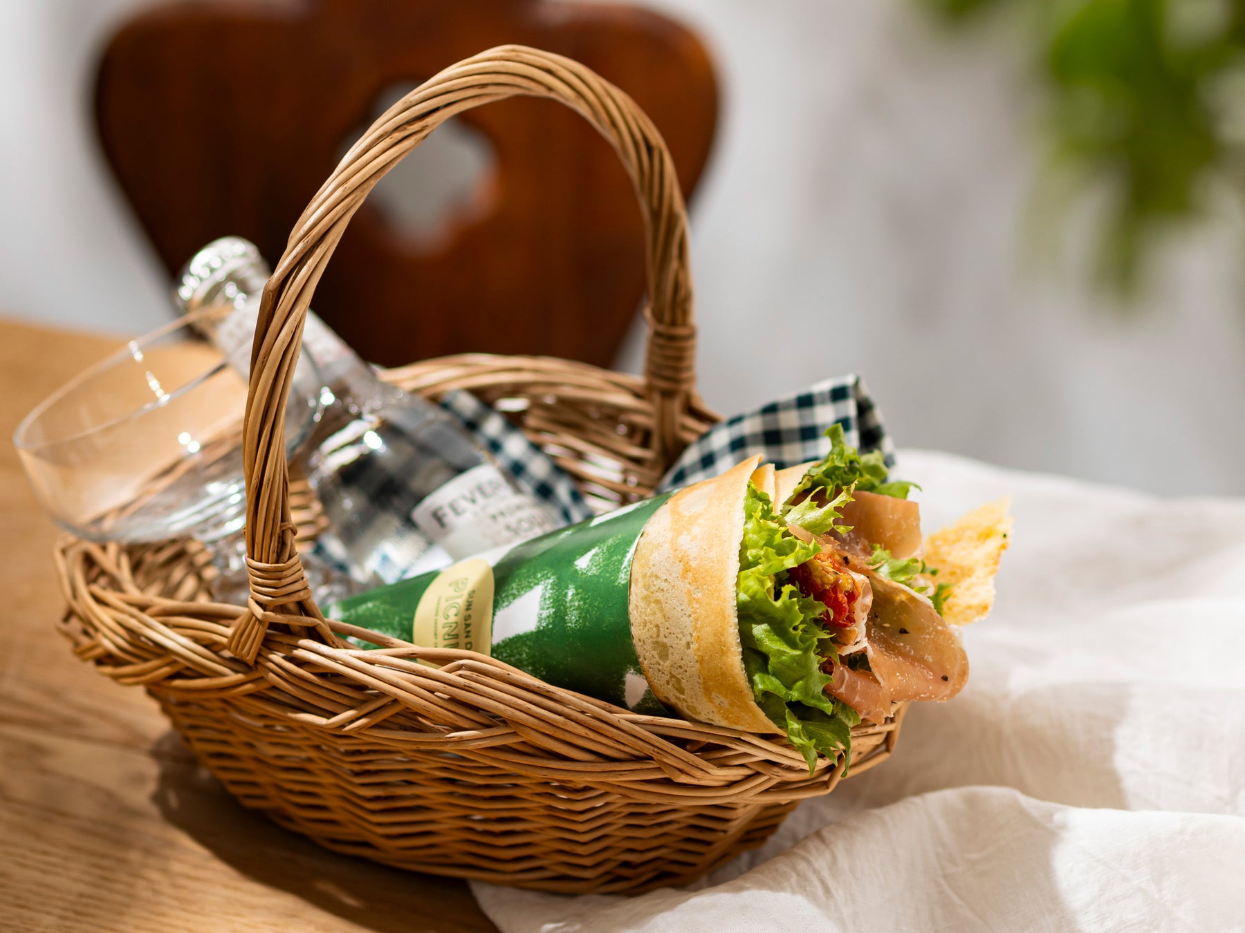 “昭和レトロな夏休み”を、子どもたちへ。花火・しゃぼん玉・かき氷・すいか割り、親子が楽しむ“日本の夏文化体験”を開催