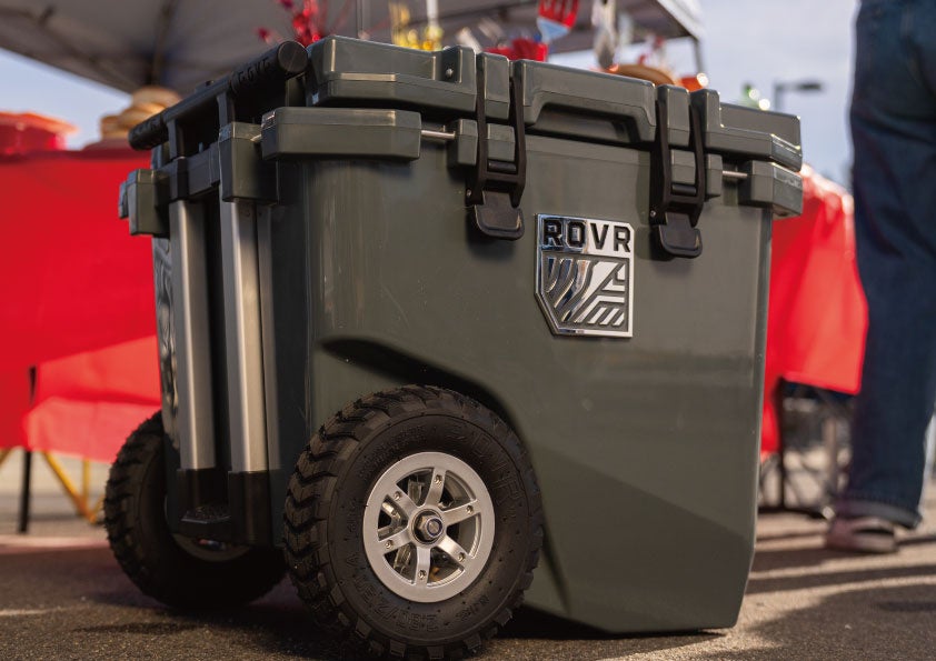 米国発タイヤ付きクーラー RovR Products がブランド刷新、新世代「RollR」を日本で発売開始