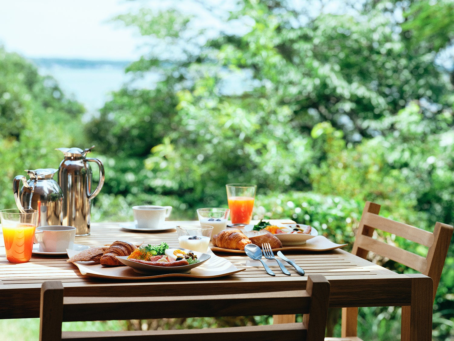この夏、家族で囲む「幸せな食卓」霞ヶ浦を望む　一棟貸しの宿「古民家江口屋」「水郷園」で過ごす夏休み