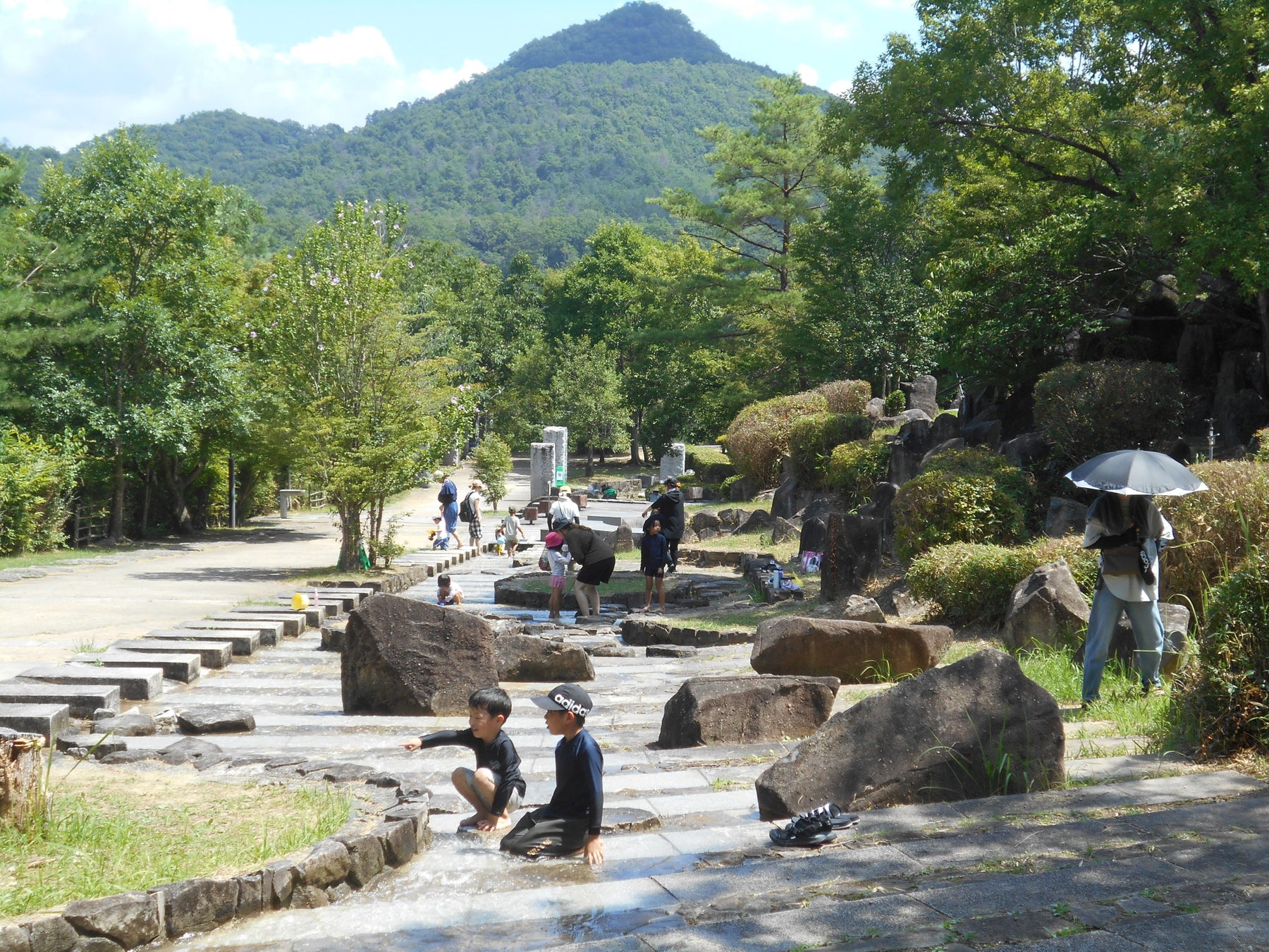 【山の日記念】「深緑の幕岩から砂礫の二ツ塚へ」親子登山イベントを8月11日に開催