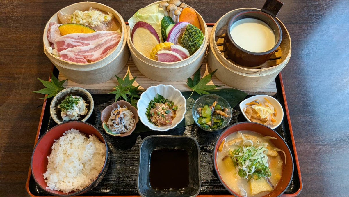 団子汁も、地獄蒸しも、ぜんぶ一膳に。― 大分の”おいしい”を全部乗せた「ひょうたん懐石」が8/1スタート