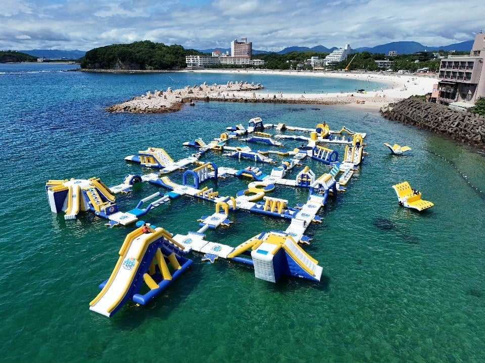 「世界のもつ鍋王に俺たちはなる！！」夢の上海店がオープンしたばい！7/25夢の売上1万元達成❤