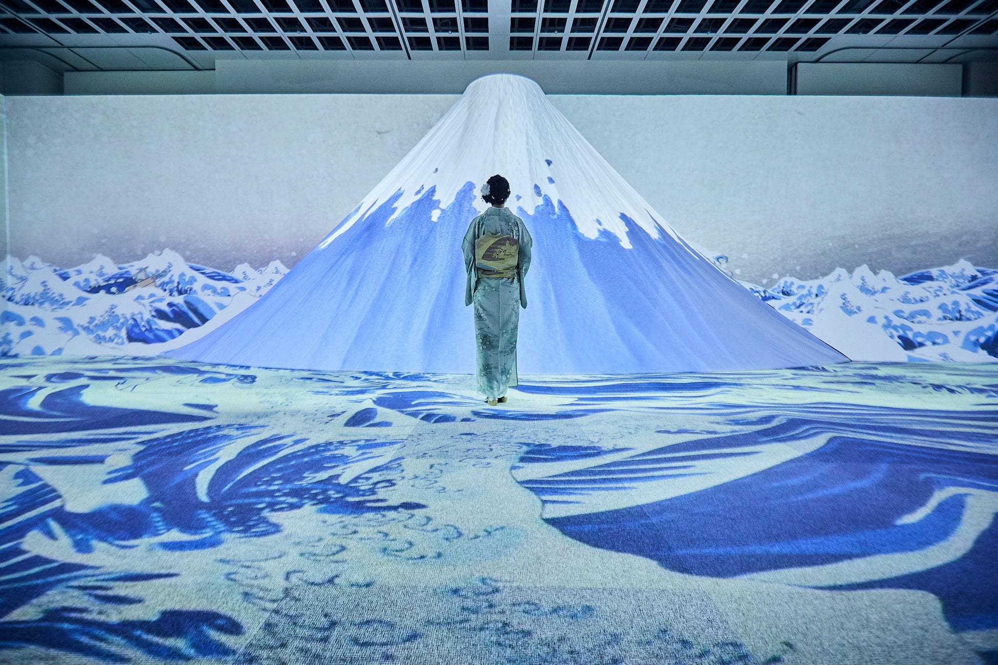 【開催中】「動き出す浮世絵展 AOMORI」の公式記録映像を公開。世界で累計50万人以上を動員した、浮世絵の世界に没入できる体感型デジタルアートミュージアムが東北初上陸。8月30日（日）まで開催。