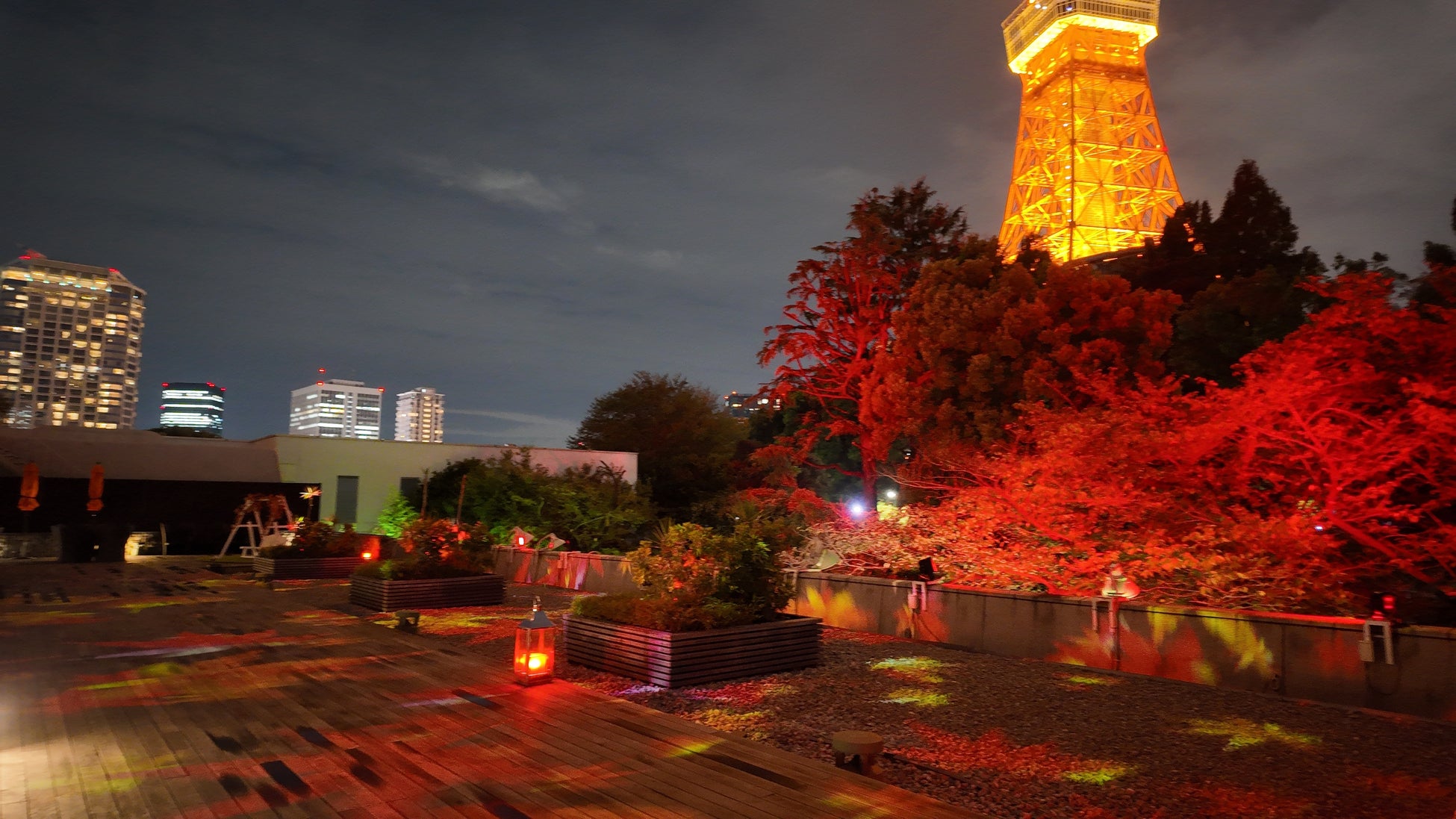 紅葉に染まるテラスで秋の美しい彩りの変化を体感する「TOKYO RED TERRACE」【東京プリンスホテル】