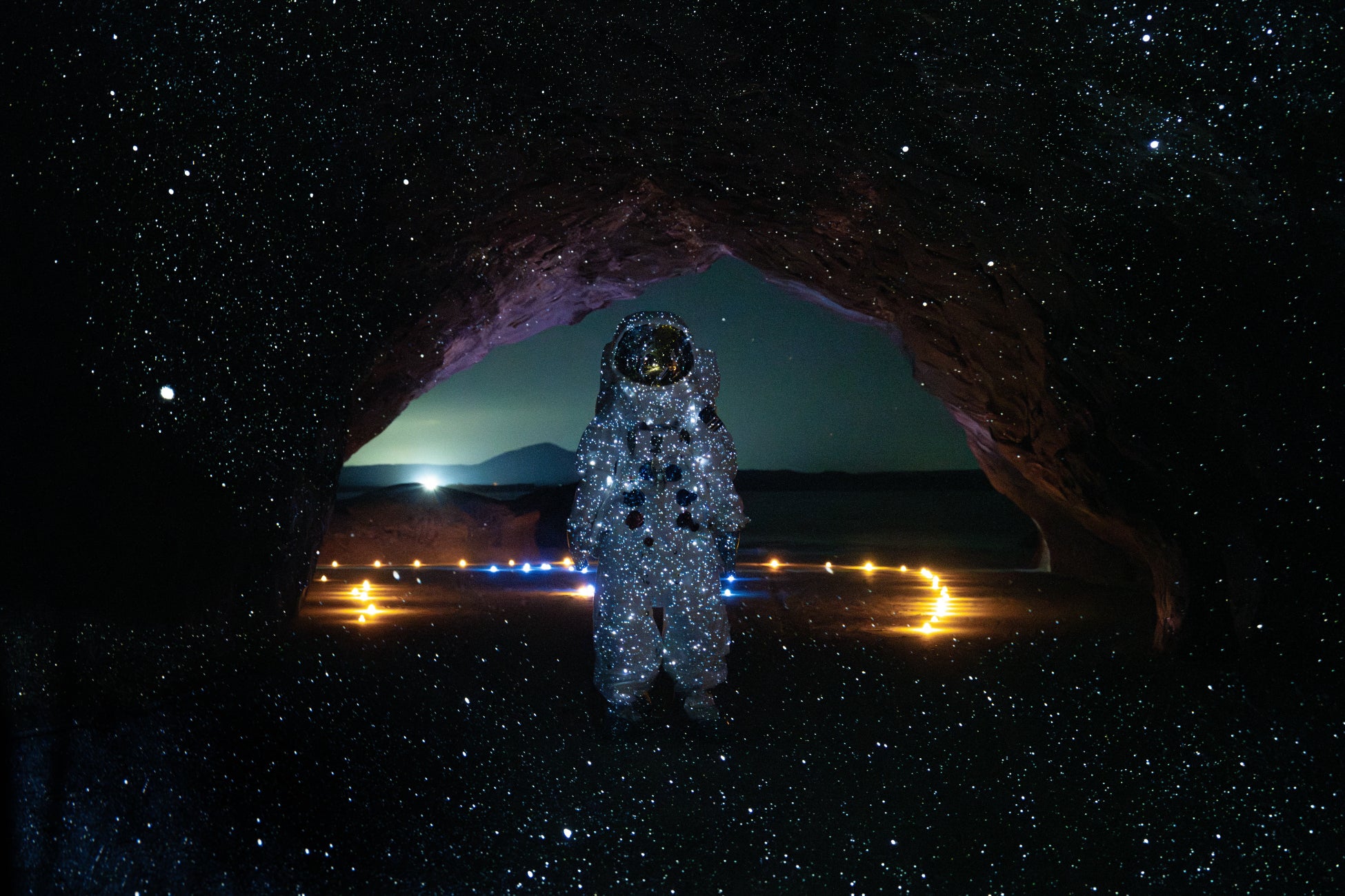 【種子島宇宙芸術祭2026】チケット販売開始！宇宙に最も近い島・種子島の雄大な自然を舞台に多彩なジャンルの宇宙芸術を展開。自然が生み出した海蝕洞窟では幻想的なプラネタリウムも開催。