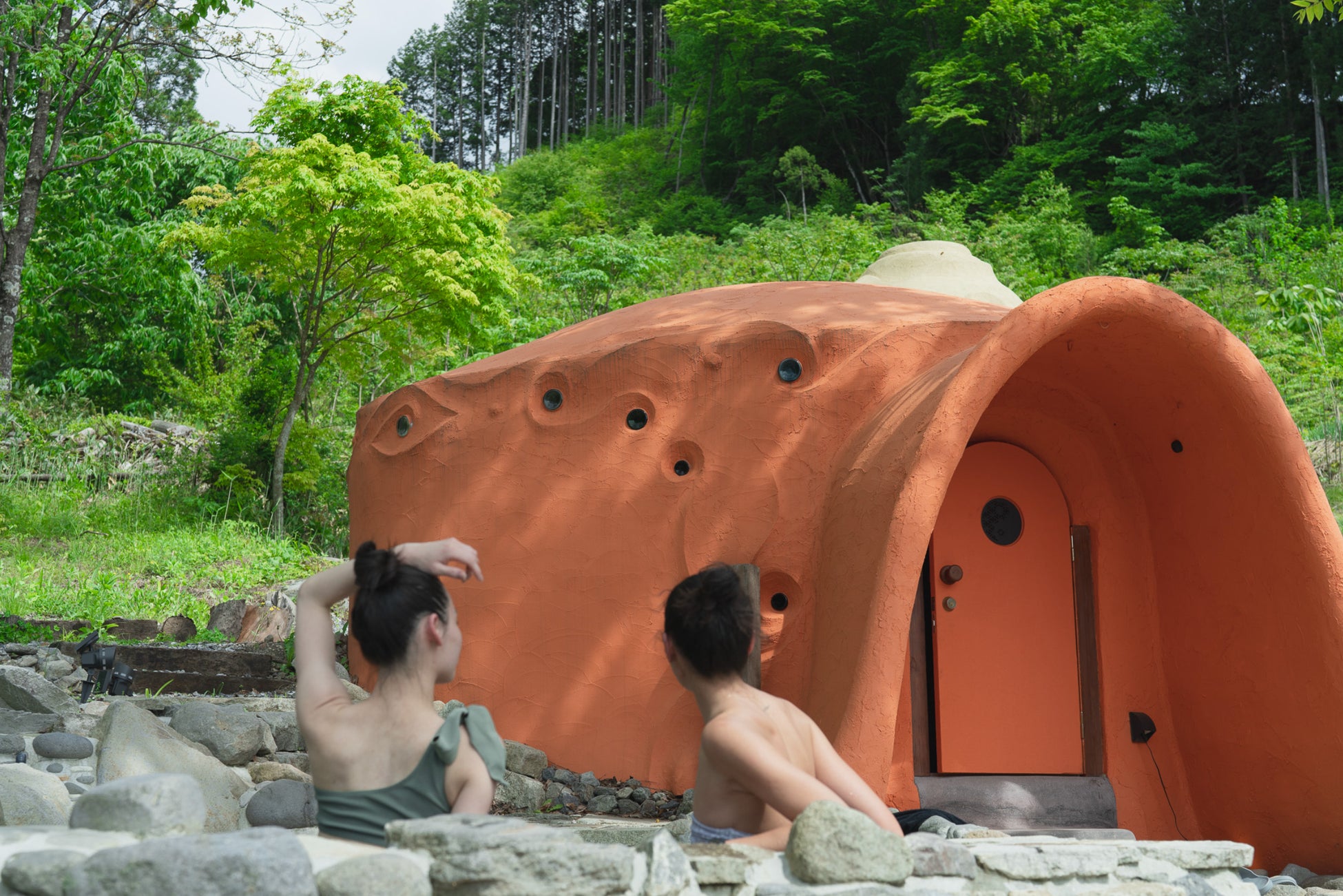 【初期費用0円】1億円クラスの完全オリジナルXRアトラクションを共同開発。日本XRセンター、大規模遊園地・テーマパーク向けレベニューシェアモデルを本格始動