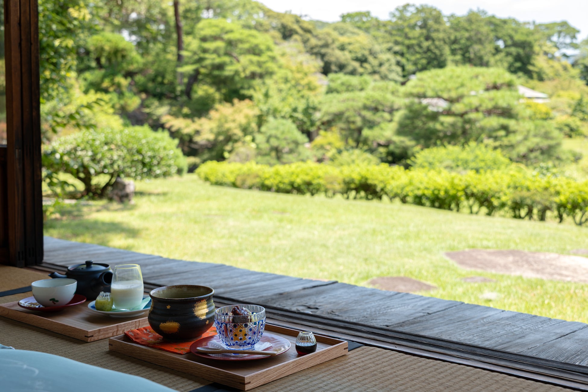 【伊豆長岡温泉 三養荘】ご好評につき「日本庭園カフェ」を期間限定で再開！庭園を眺めながら、甘味を味わうひととき