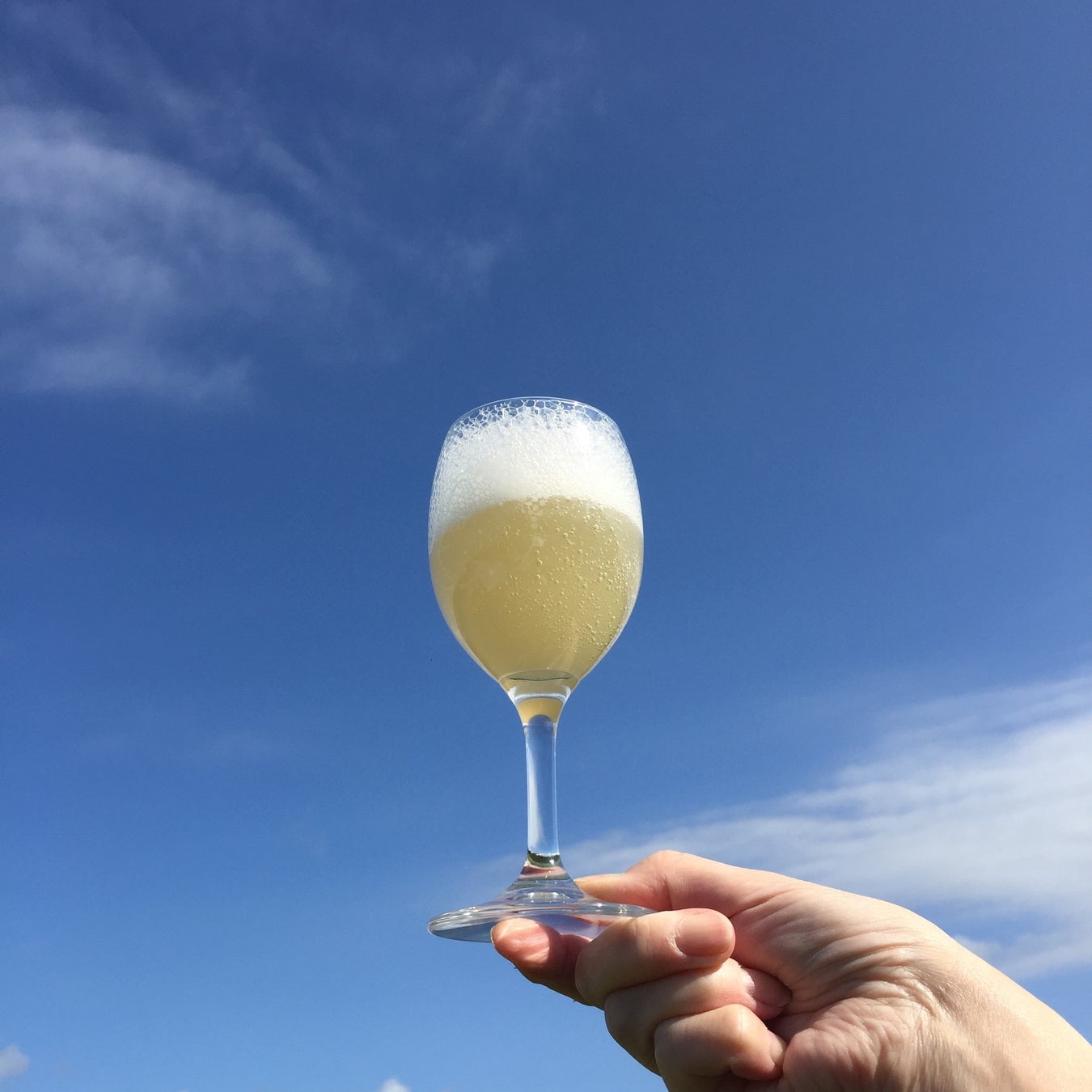 「その備蓄水、手洗いにも使いますか？」飲む水を残すための「生活用水は現地で確保」という考え方を提案。SONAERU 携帯淨水器 3Lウォーターバッグ付き9点セット。