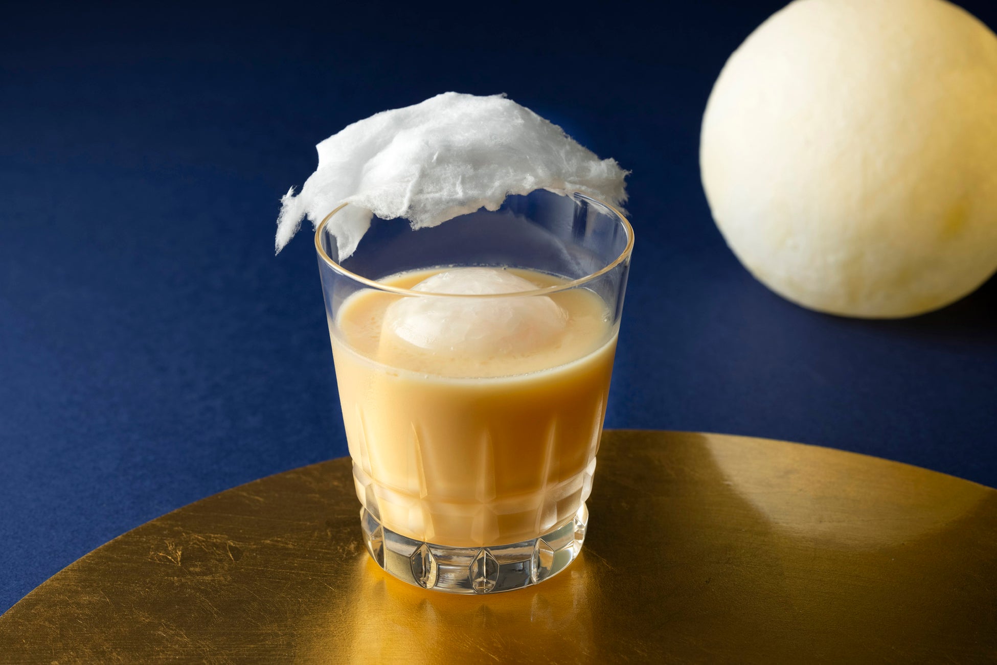 【コートヤード・バイ・マリオット 新大阪ステーション】ホテルのお月見メニュー第3弾はBar19でのカクテル。「MOON LIGHT VEIL（ムーン ライト ヴェール）」を発売