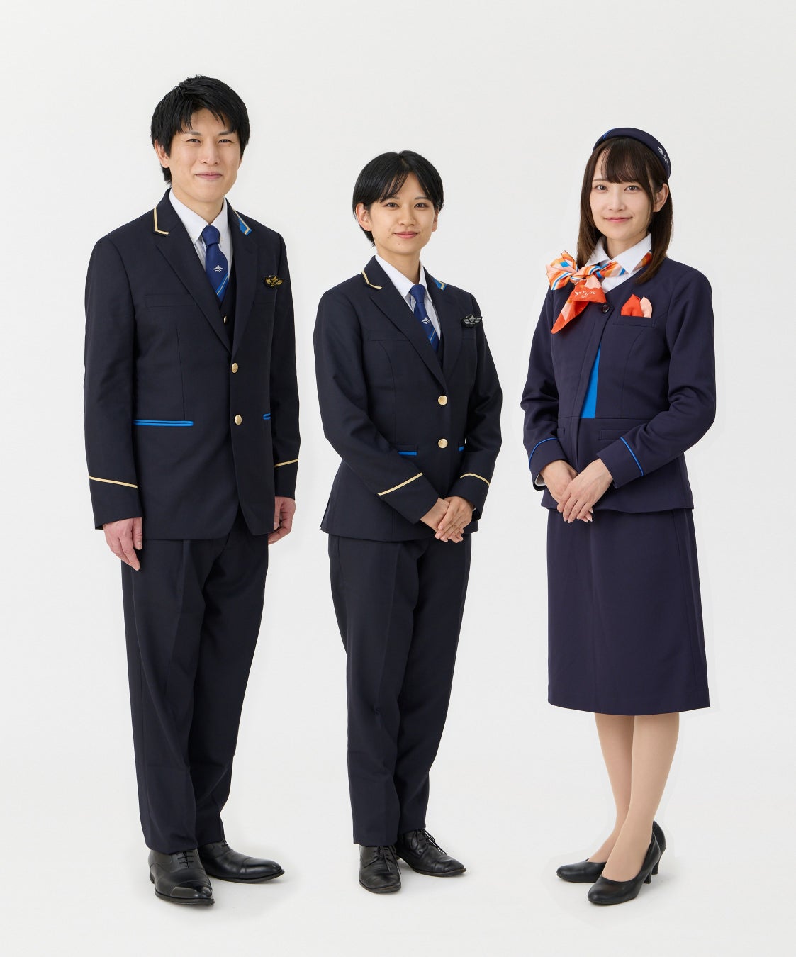 富士急グループ、創立100周年を機に乗務員制服を刷新　運転士は10年ぶり、バスガイドは16年ぶり