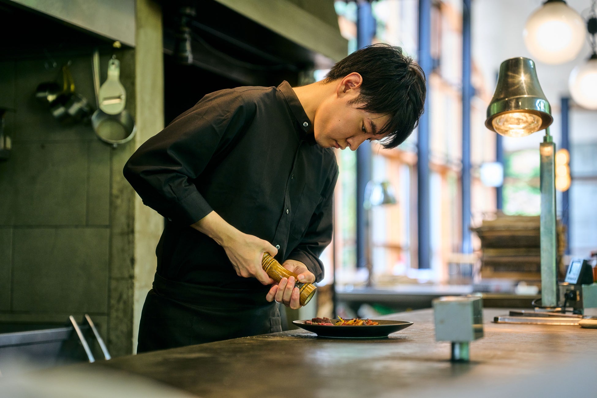 【箱根リトリートföre & villa 1/f】箱根の森に、一夜だけのレストラン 「Chef’s Table」が秋の新コースにリニューアル