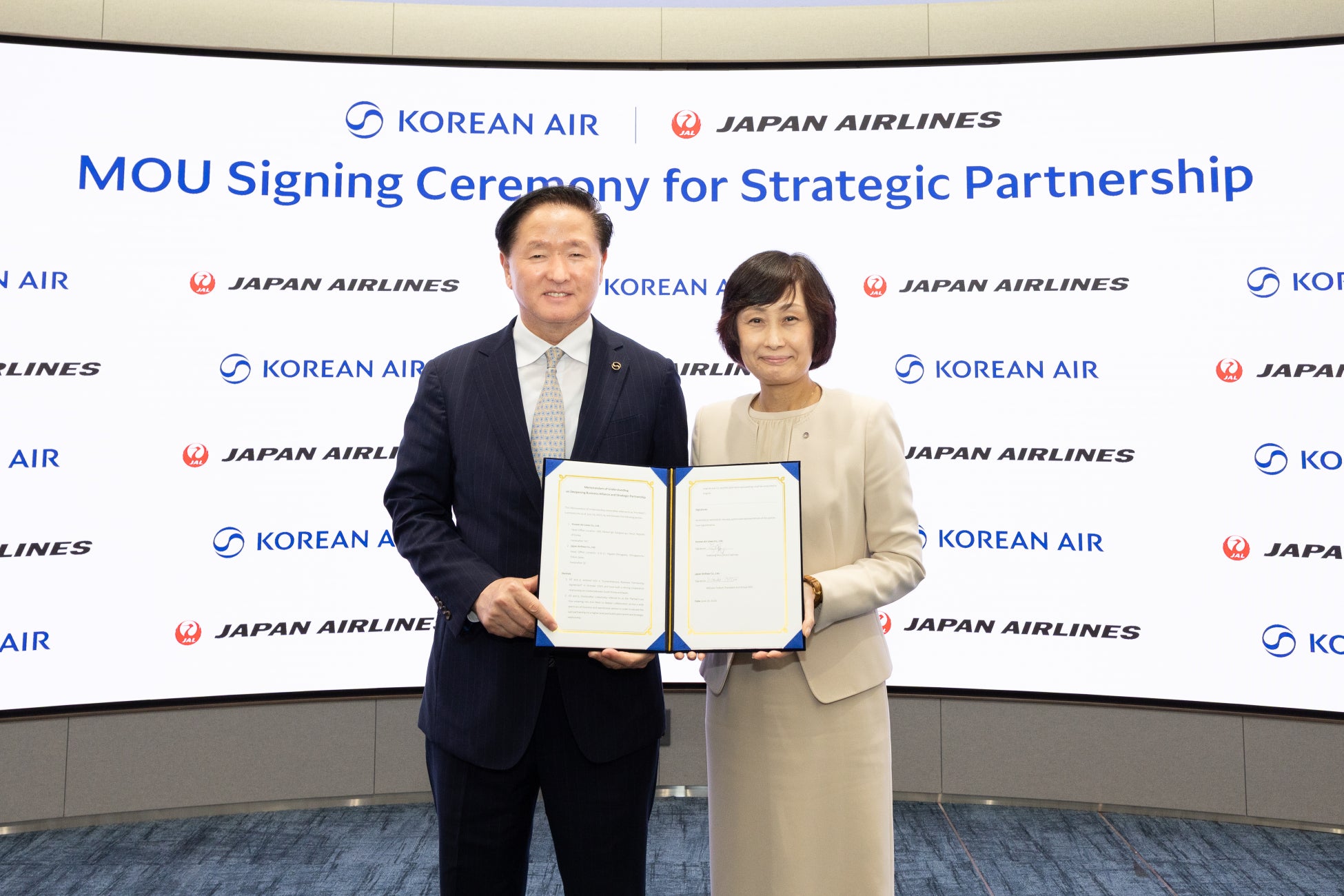 JAL、大韓航空と戦略的パートナーシップを共同宣言