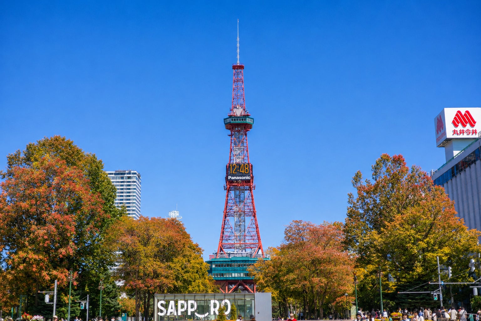 【秋の週末チャレンジ！】景色を楽しみながら456段！さっぽろテレビ塔を階段でのぼろう♪
