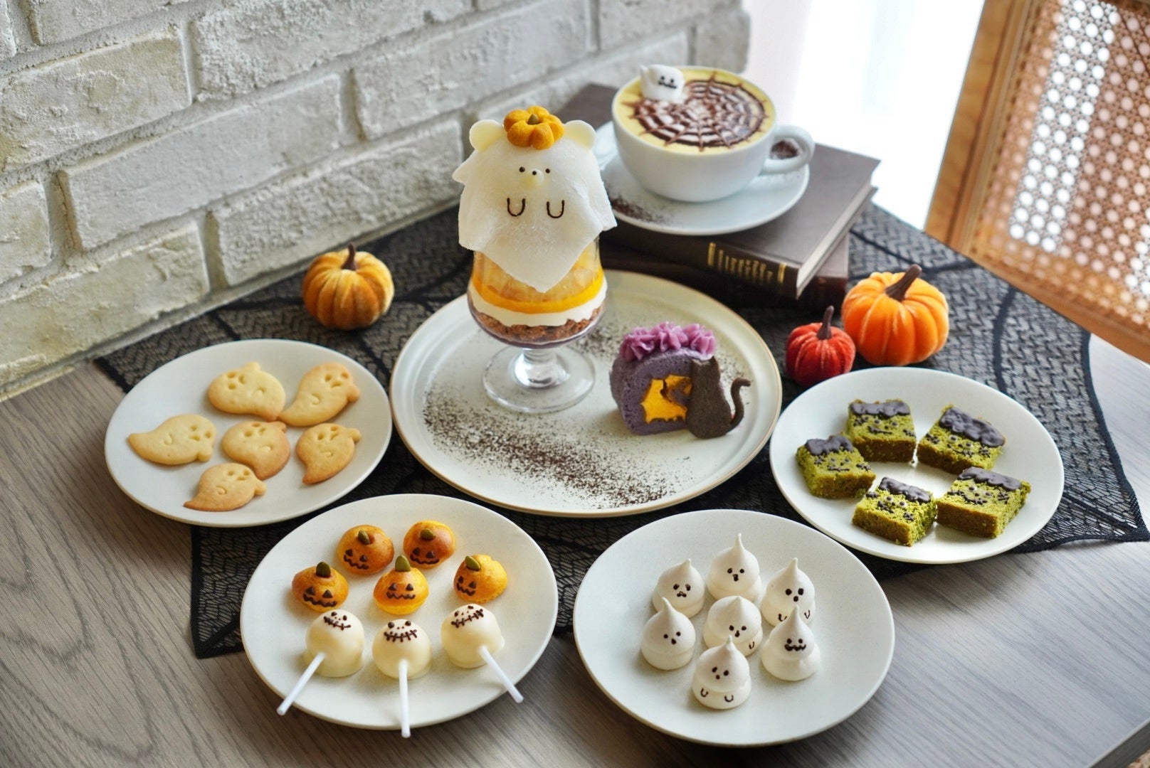 【latte下北沢】自分だけのハロウィンパーティーが作れちゃう！昨年SNSで大反響のデザートプレートが今年も登場。