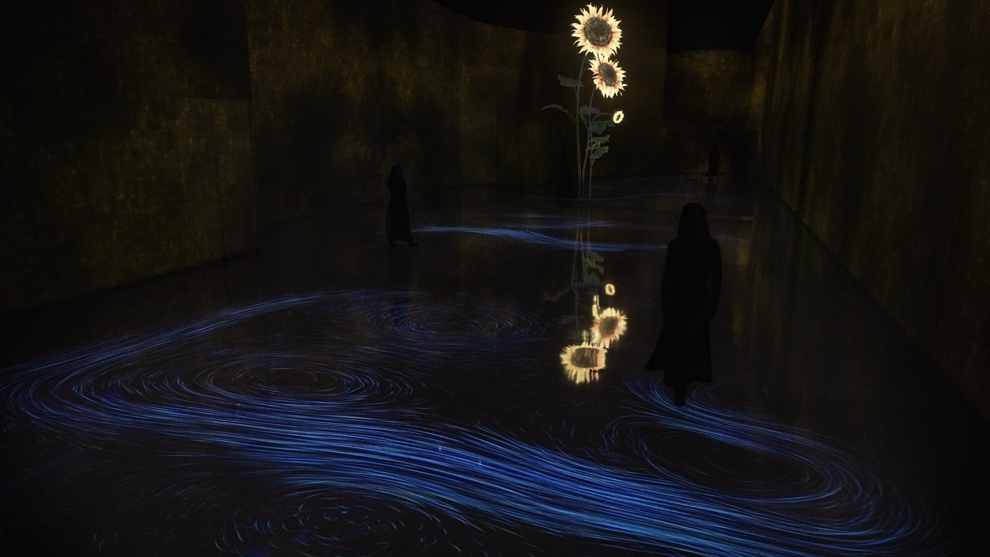 新作《私は、流れによって私を知る》、《花幽体》を含む4作品がシンガポール『teamLab Future World』に加わり、体験がさらに拡張。8月29日(土)から