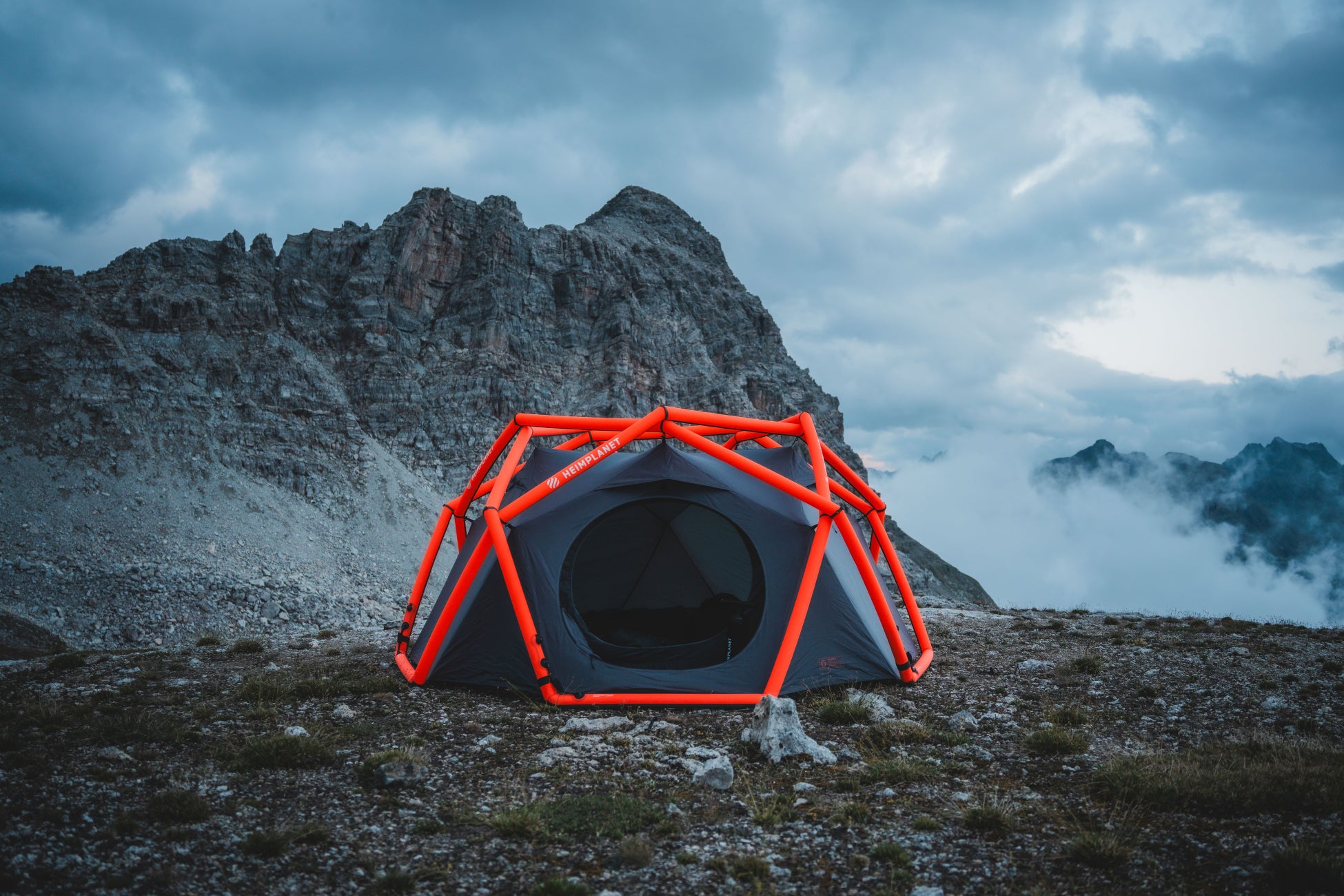 HEIMPLANET のDARK MATTER にTHE CAVE XL が登場