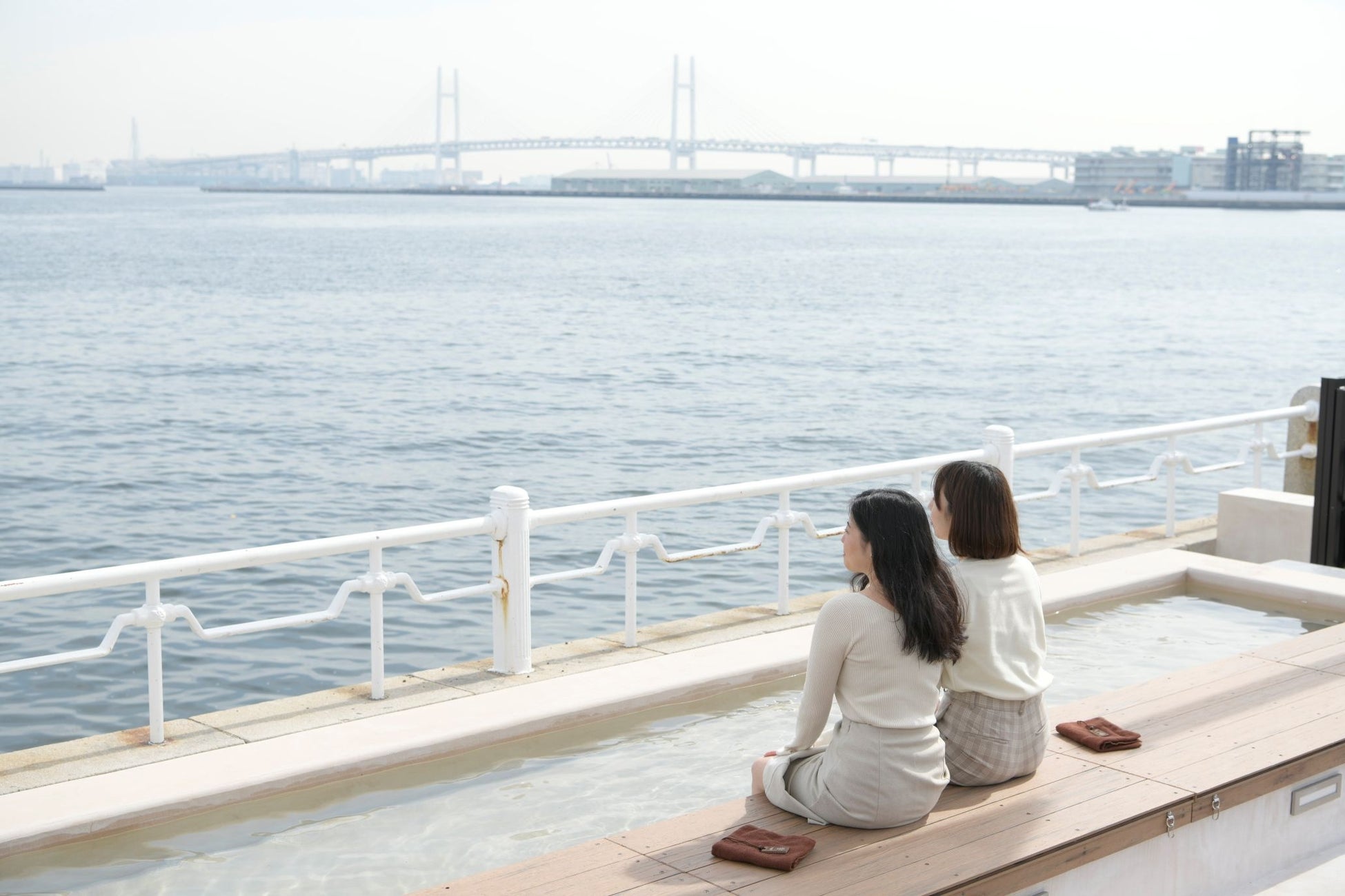 「横浜観光は昼から」を変える？泊まって、翌朝も楽しむ横浜へ。